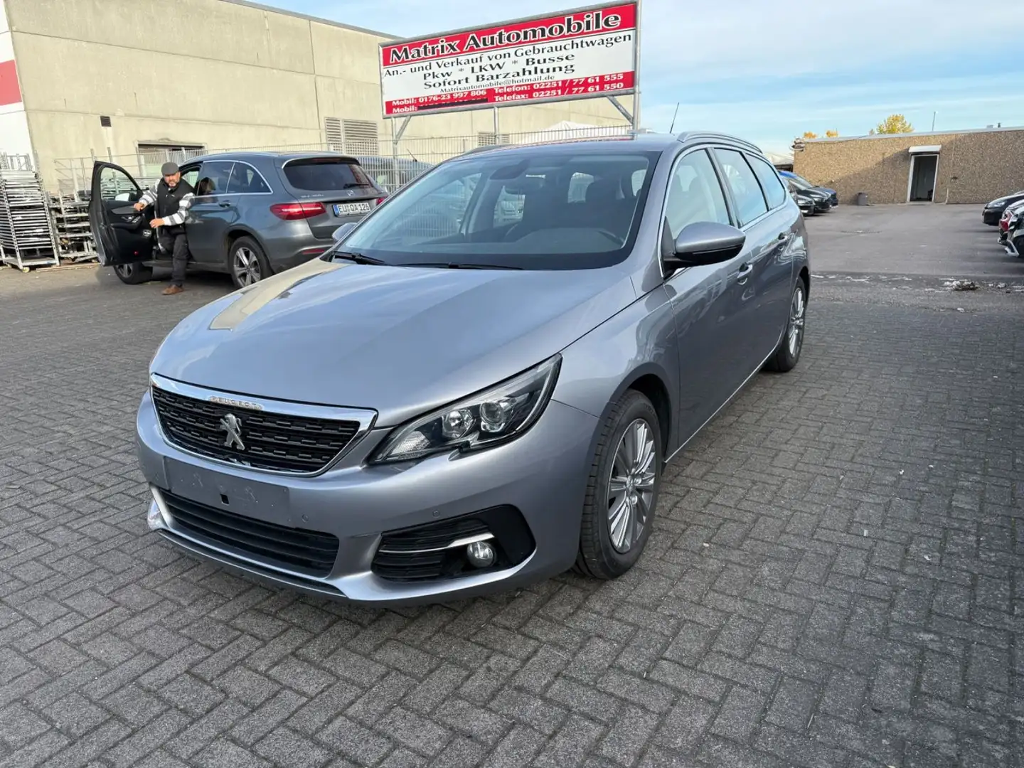 Peugeot 308 SW Allure,navi,Klima,Euro6 Blau - 1