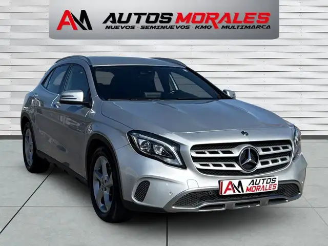 Mercedes-Benz GLA 200 200d 7G-DCT
