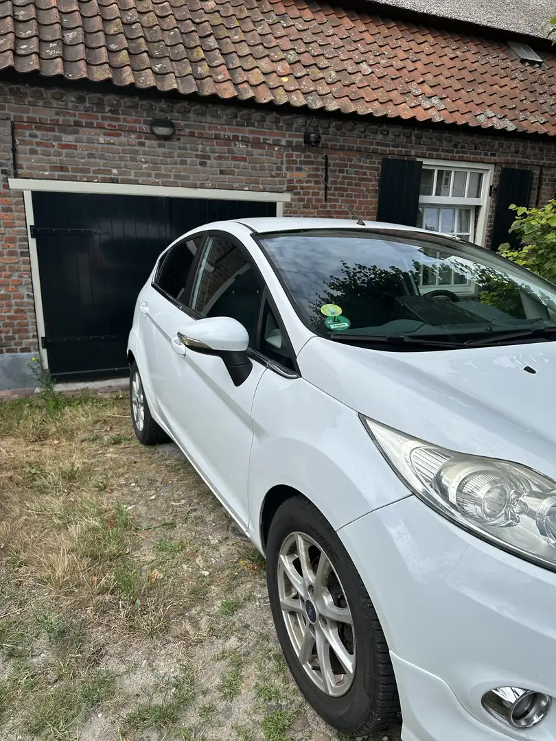 Ford Fiesta 1.25 Titanium Wit - 2