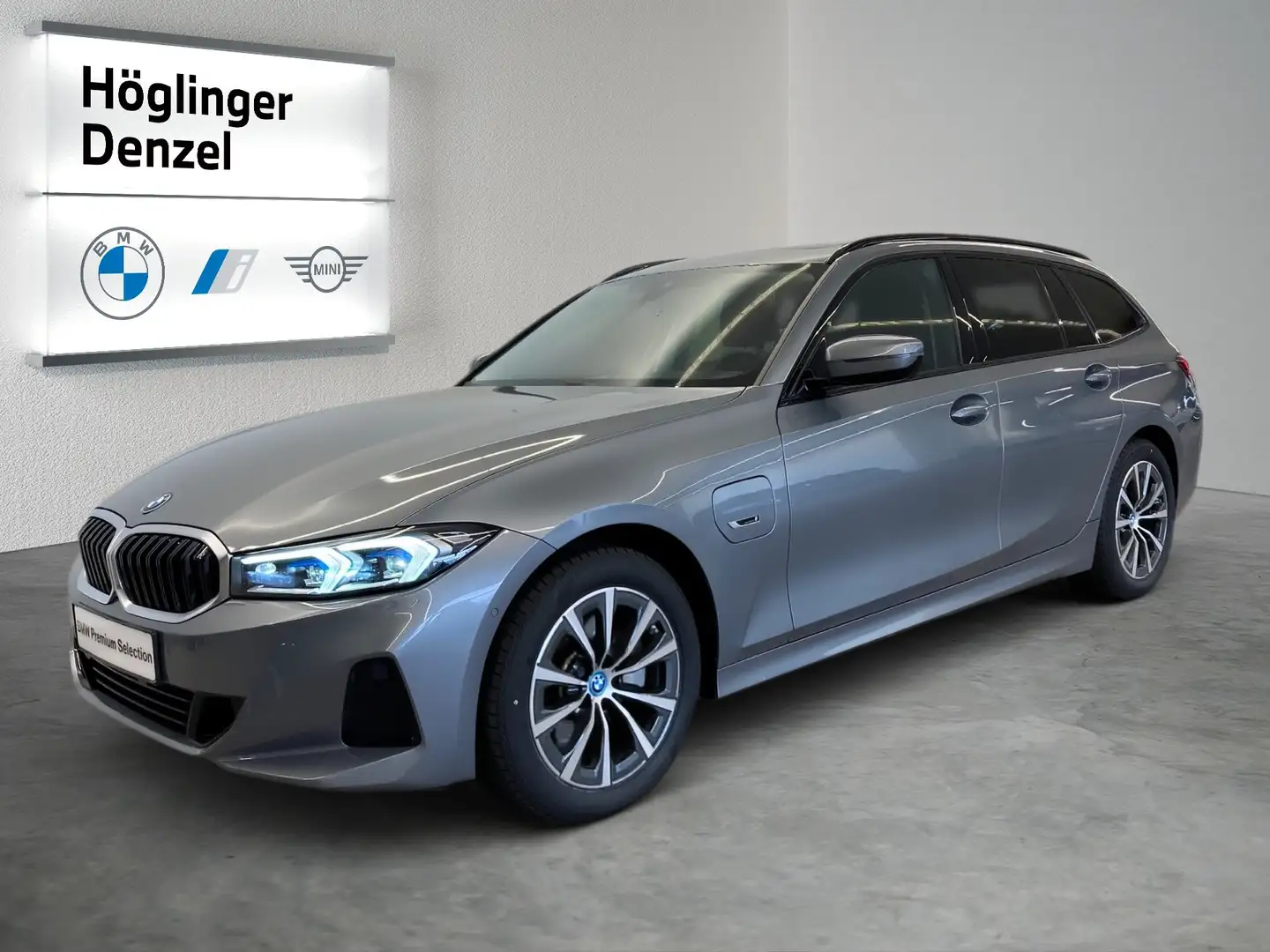 BMW 330 e xDrive Grau - 2