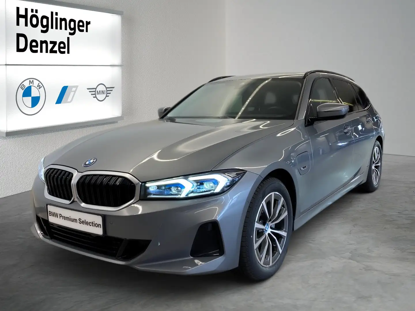 BMW 330 e xDrive Grau - 1