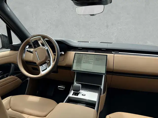 Land Rover Range Rover view 4