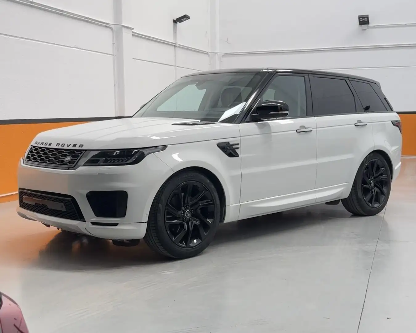 Land Rover Range Rover Sport 3.0SDV6 Autobiography Dynamic 306 14.75 - 1