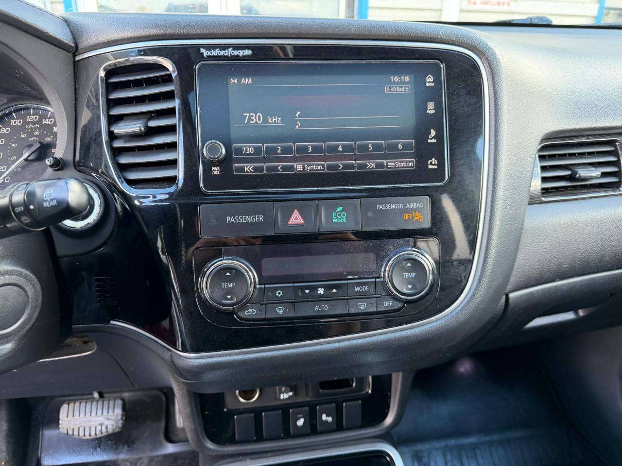 2017 Mitsubishi Outlander GT thumb 10