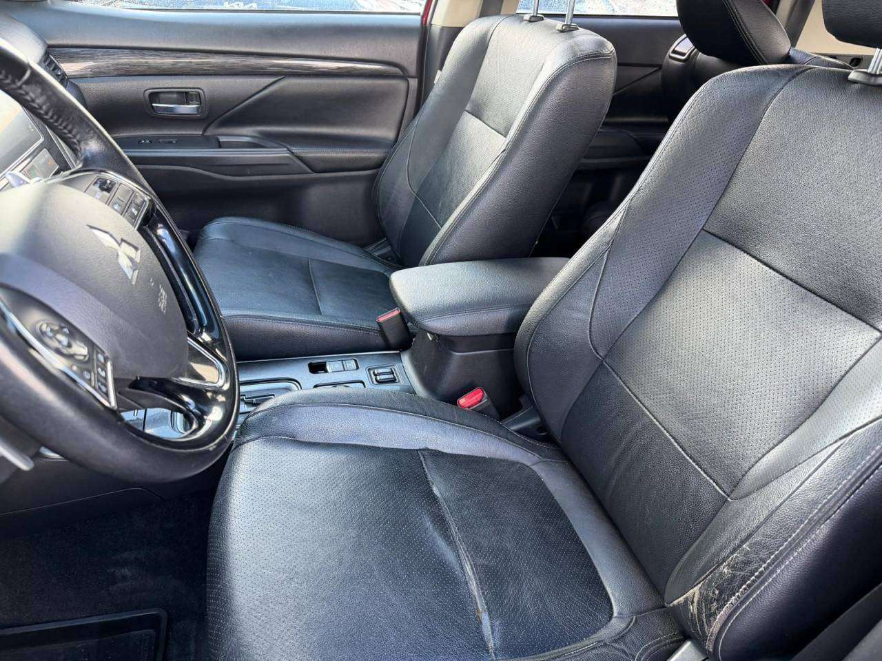 2017 Mitsubishi Outlander GT thumb 14