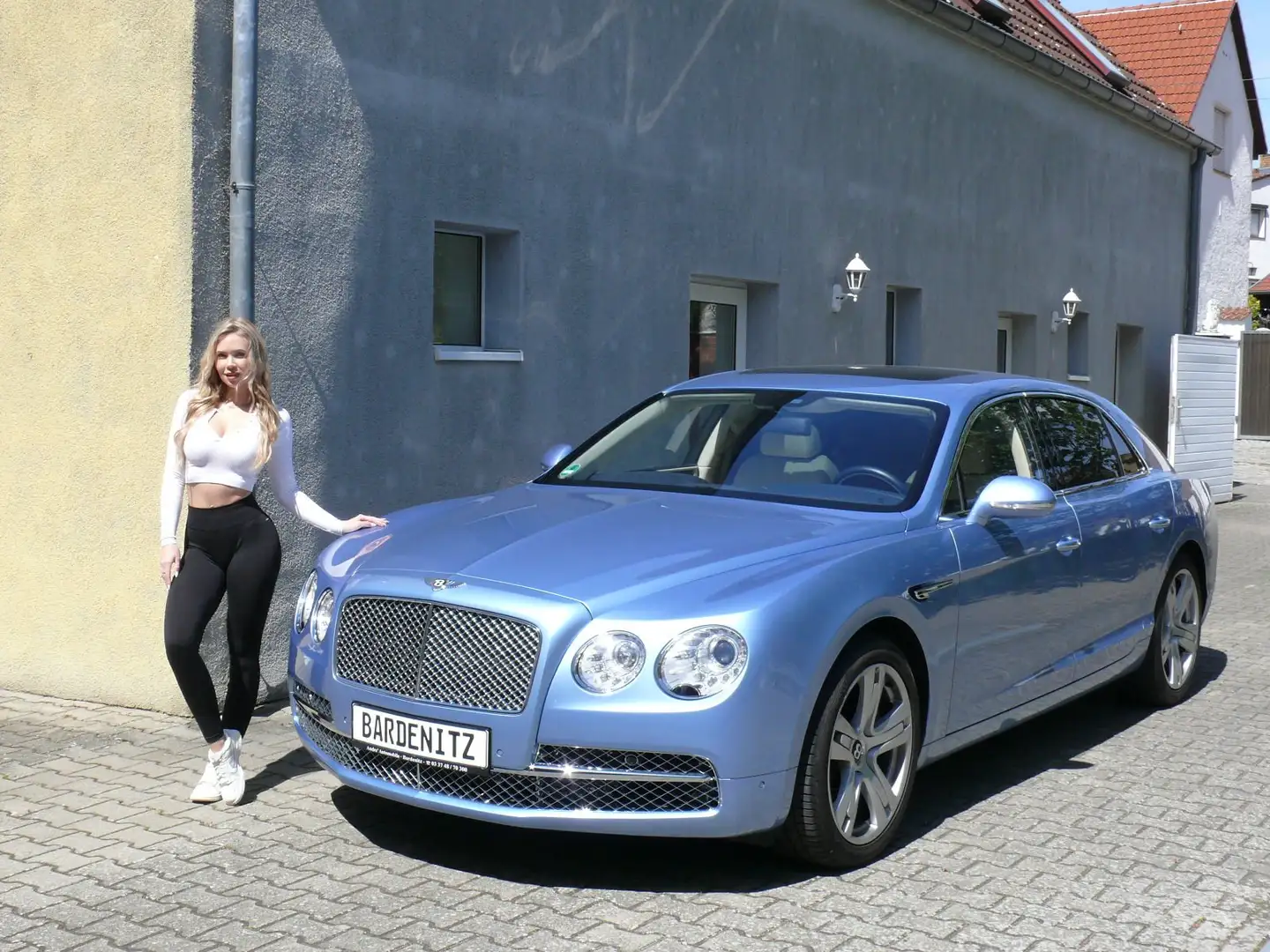 Bentley Flying Spur Top 1 Vorbesitzer 625 PS Scheckheft unfallfrei Azul - 1