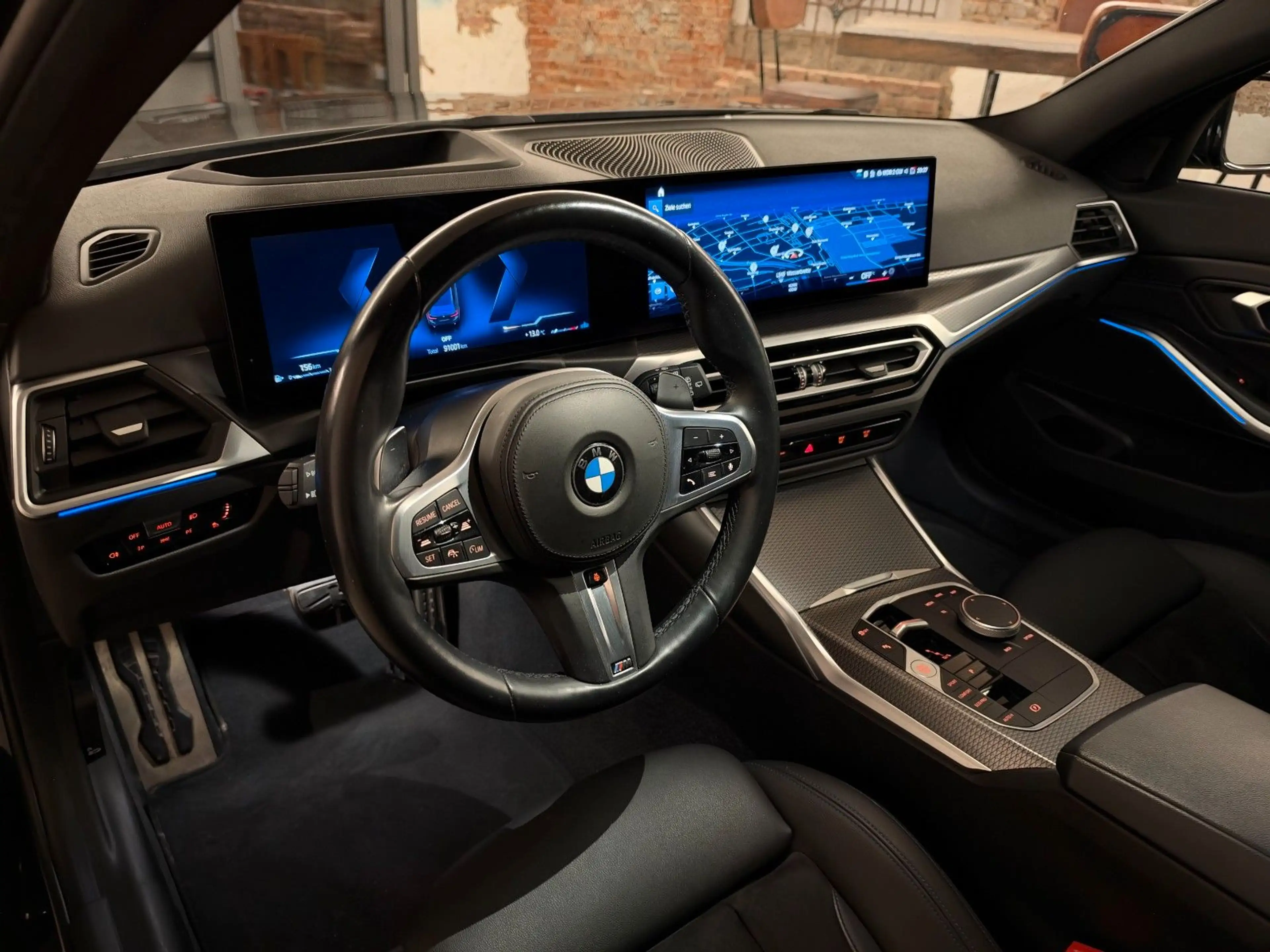 BMW 320 d xDrive M Sport ACC AHK HuD HiFi Pano 19" — photo 16