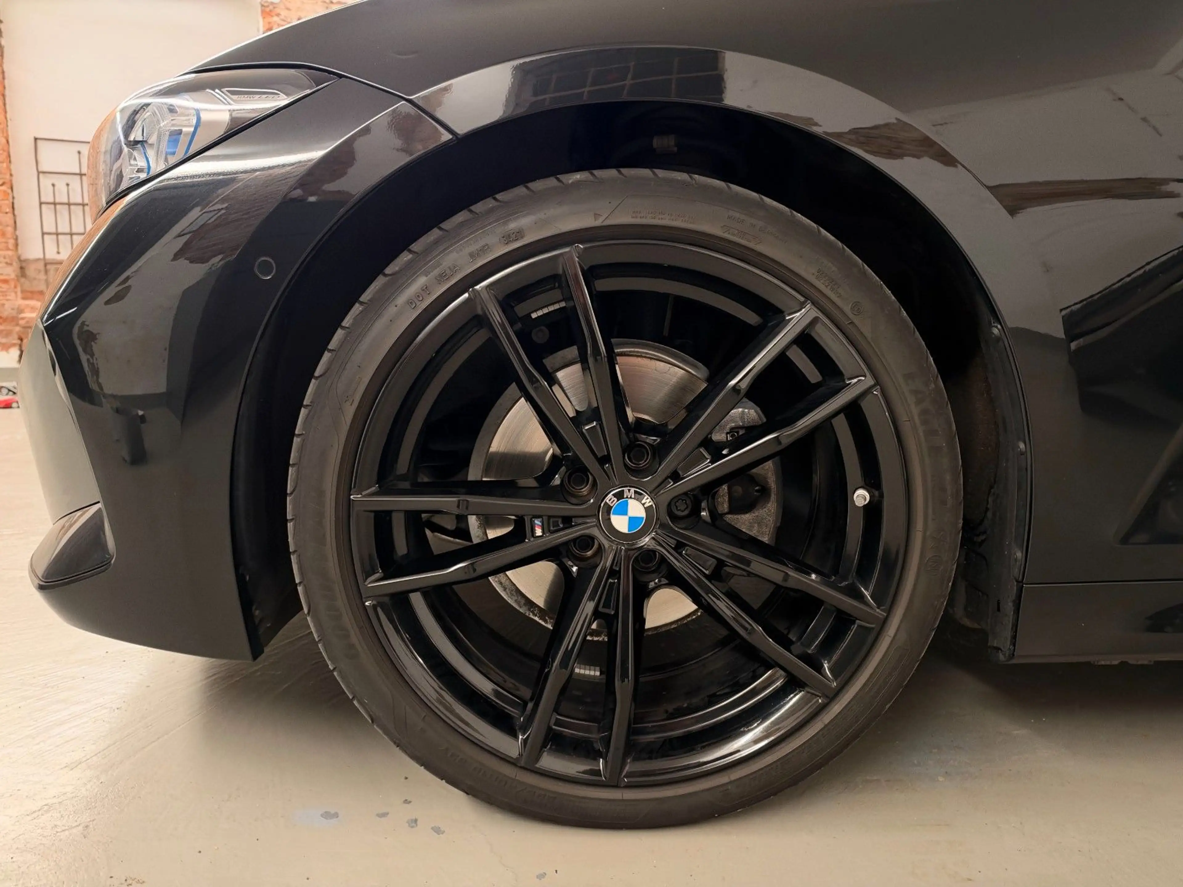 BMW 320 d xDrive M Sport ACC AHK HuD HiFi Pano 19" — photo 11