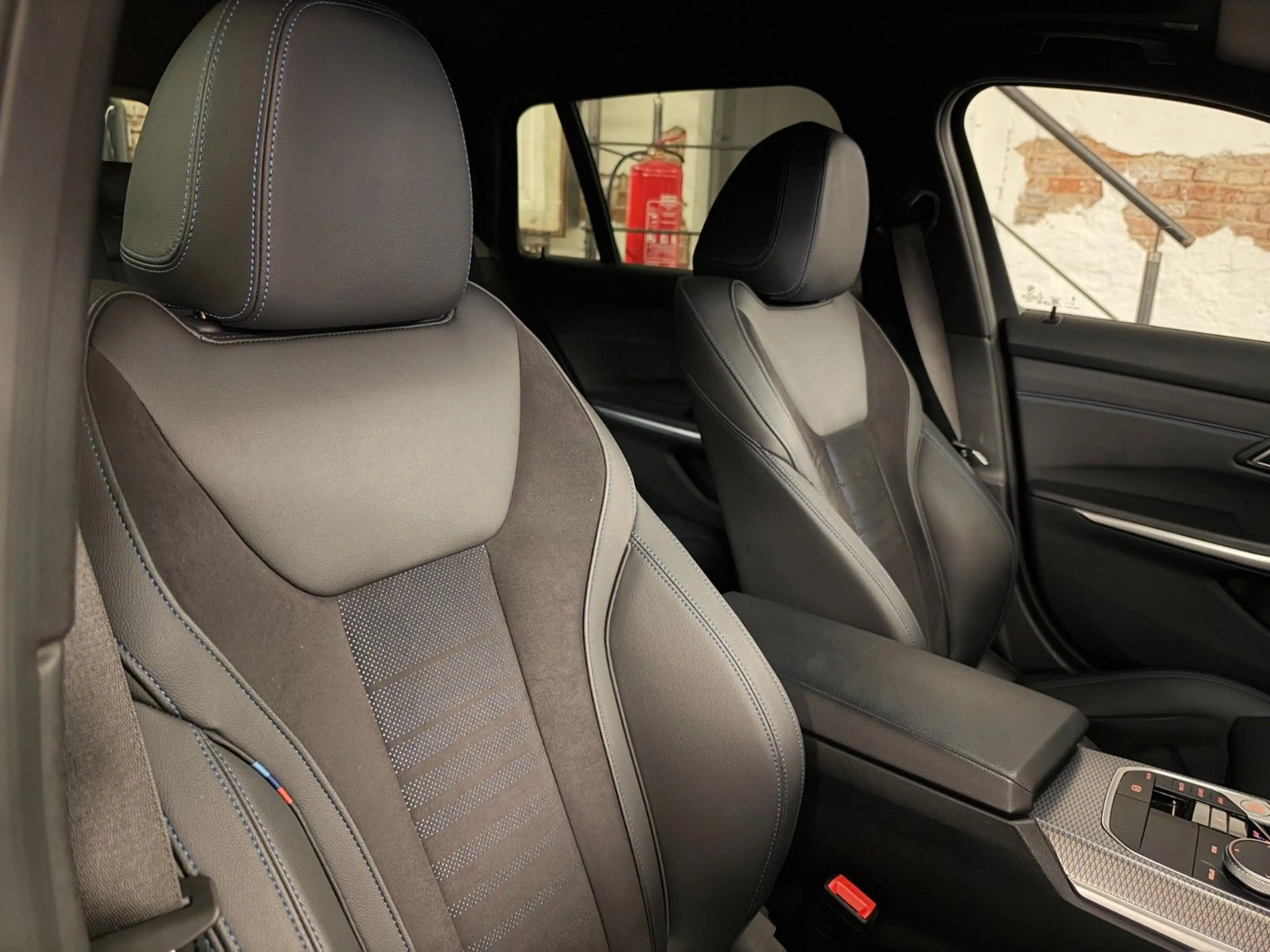 BMW 320 d xDrive M Sport ACC AHK HuD HiFi Pano 19" — photo 40