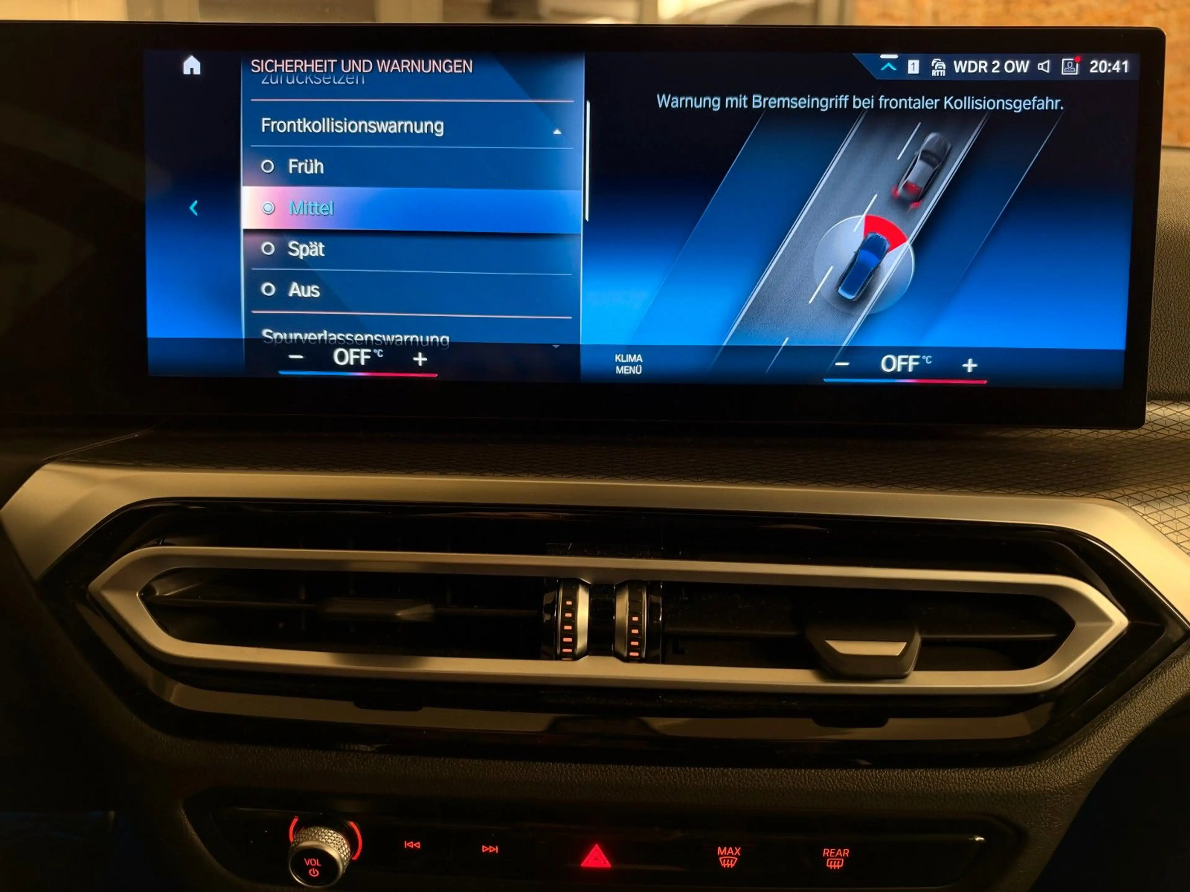 BMW 320 d xDrive M Sport ACC AHK HuD HiFi Pano 19" — photo 30