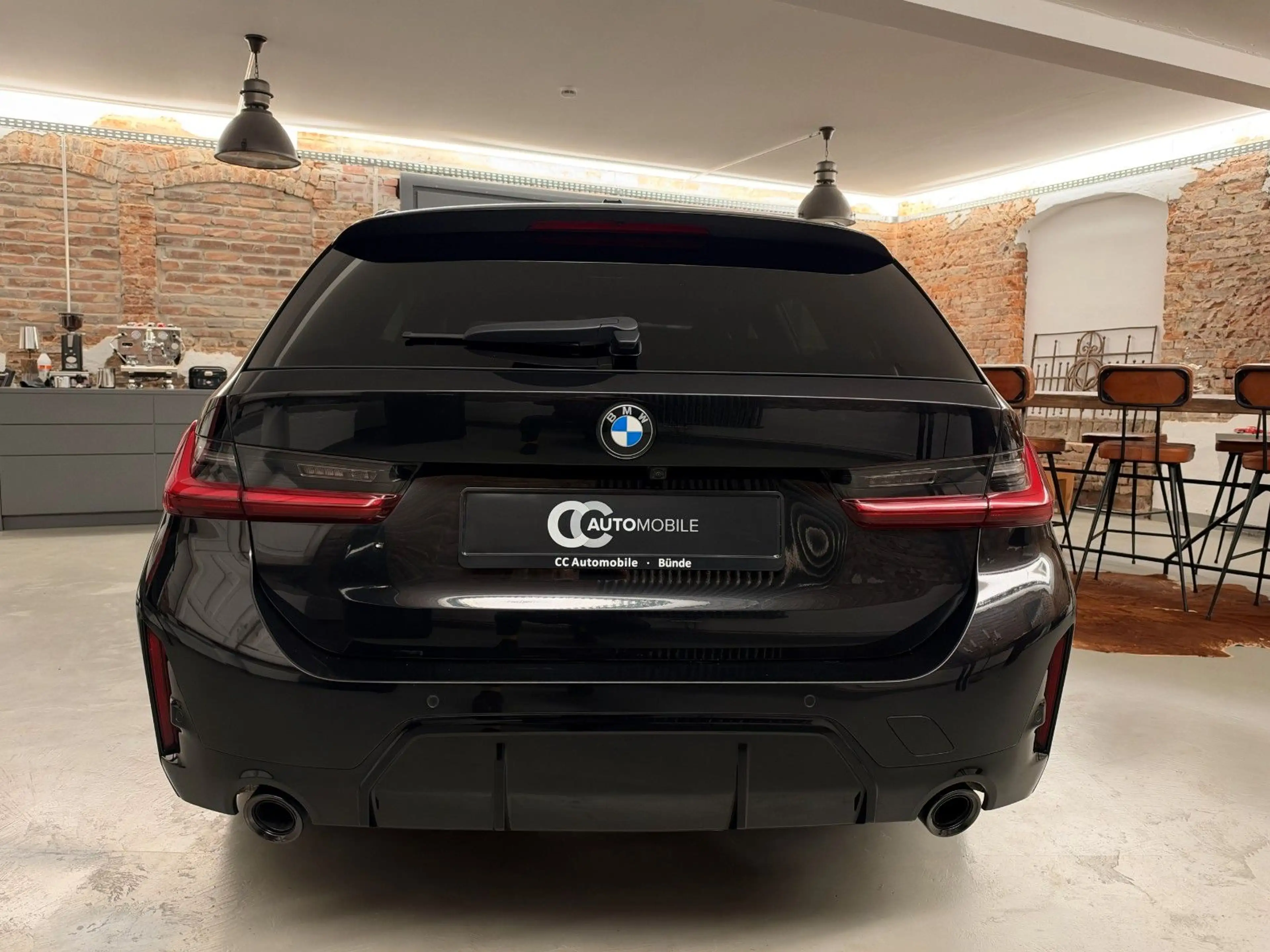 BMW 320 d xDrive M Sport ACC AHK HuD HiFi Pano 19" — photo 8