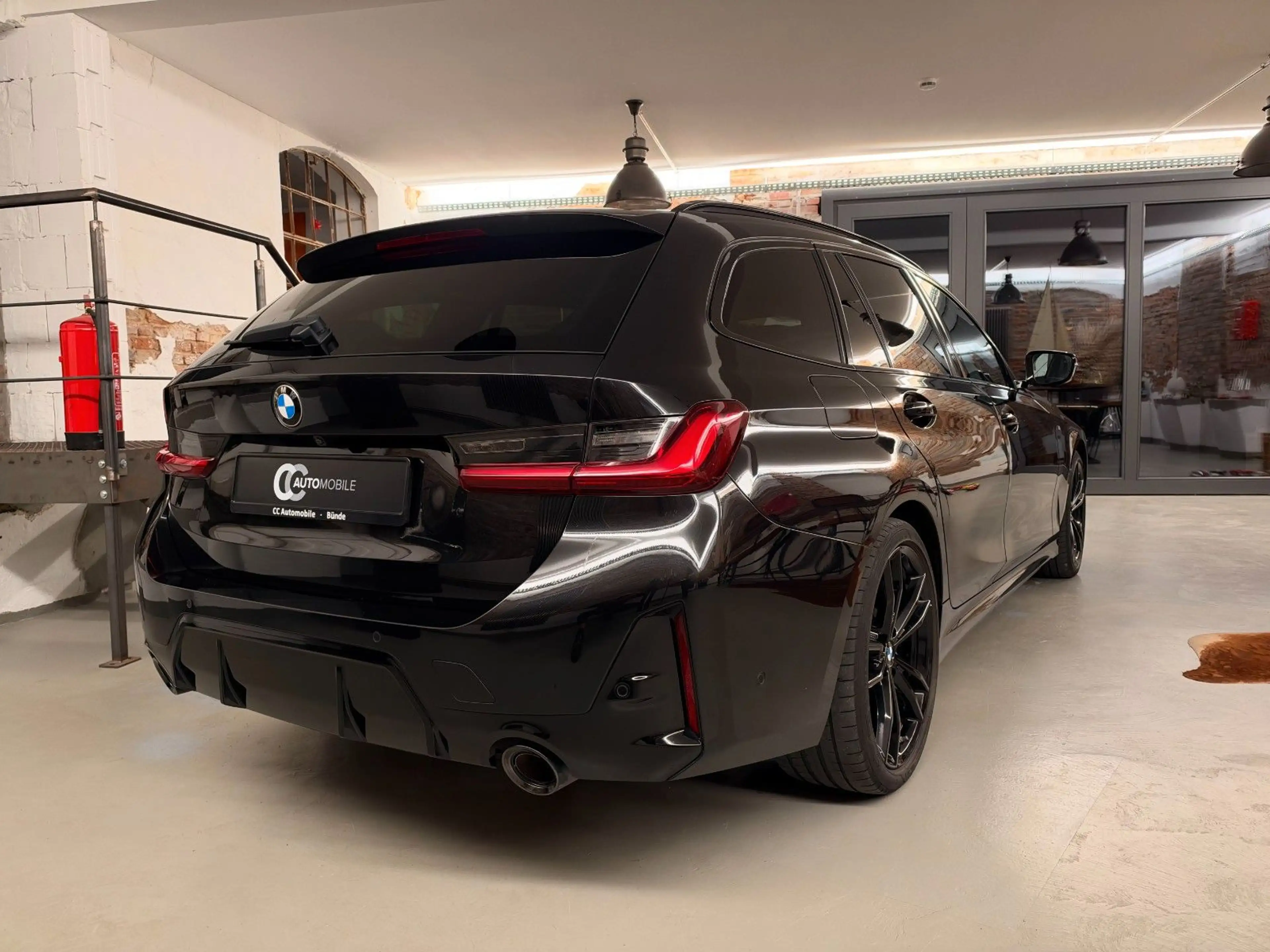 BMW 320 d xDrive M Sport ACC AHK HuD HiFi Pano 19" — photo 7