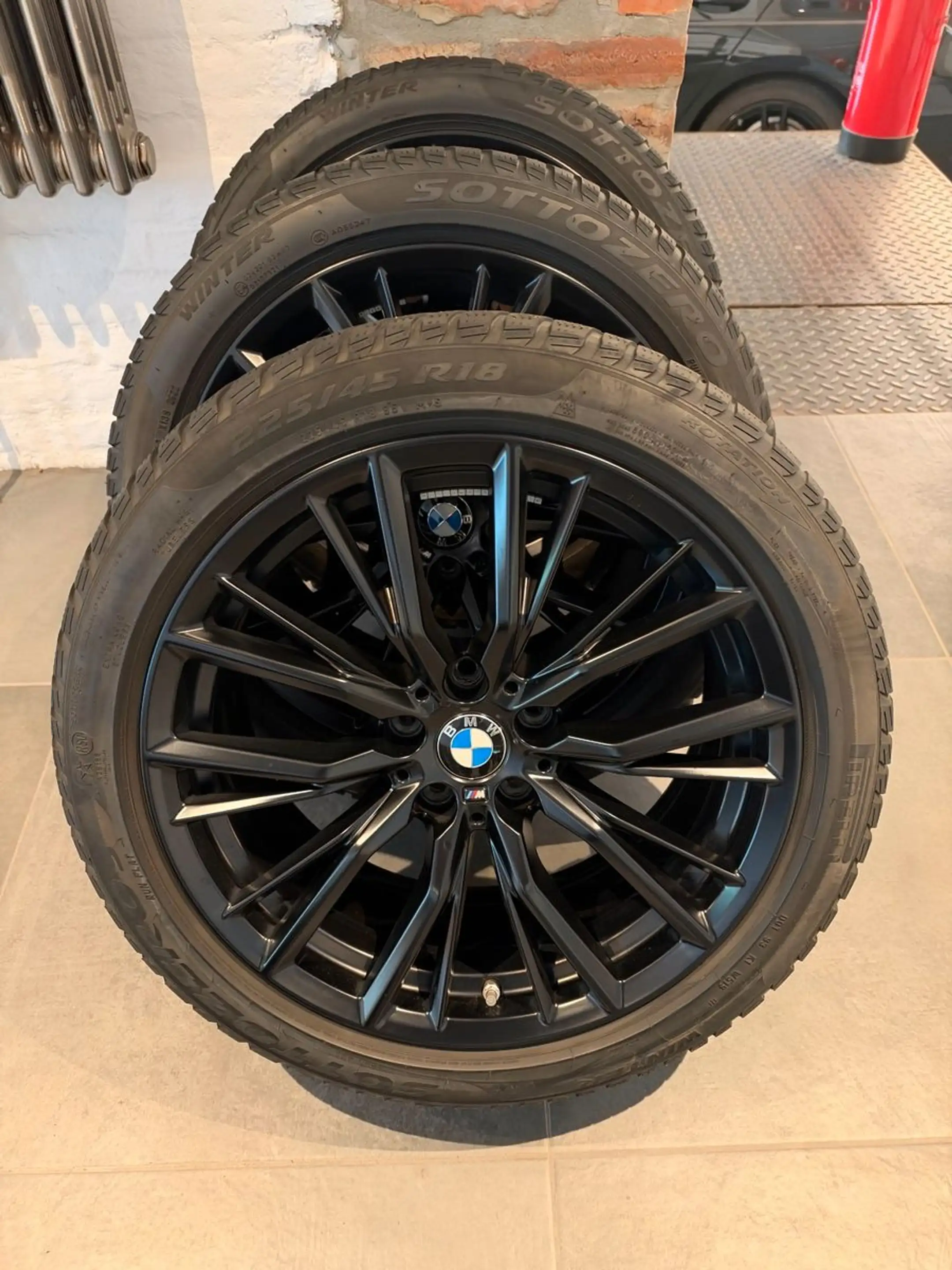 BMW 320 d xDrive M Sport ACC AHK HuD HiFi Pano 19" — photo 45