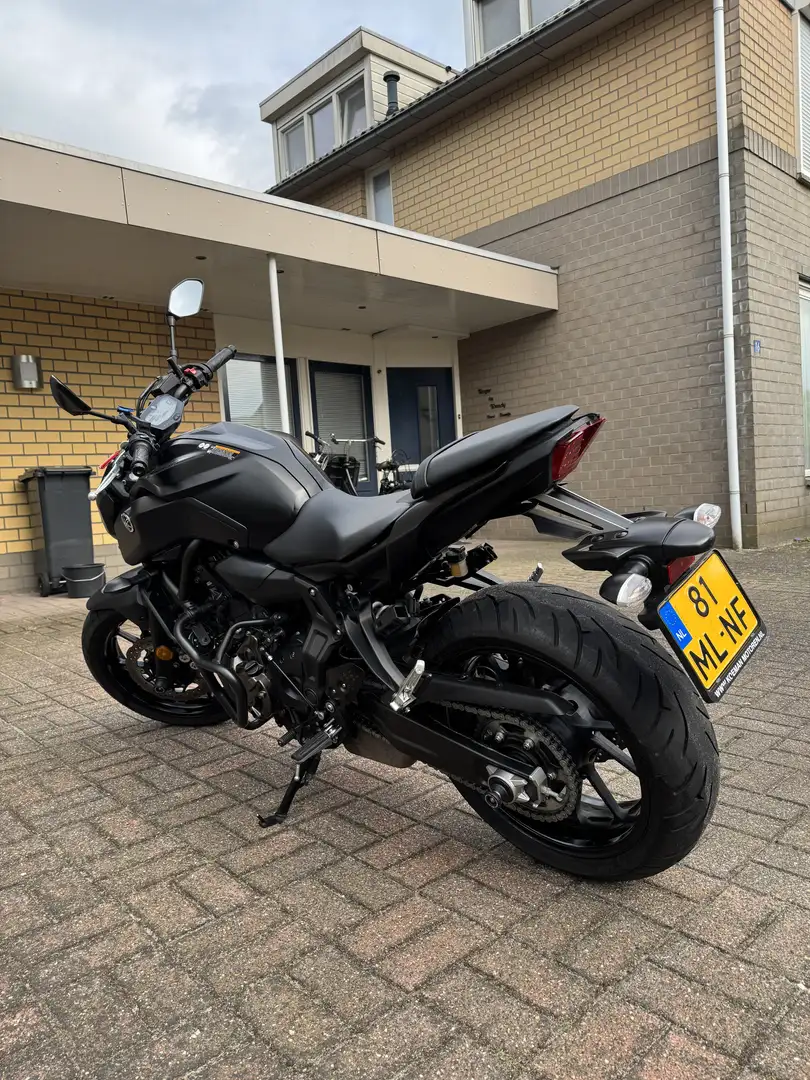Yamaha MT-07 Zwart - 1