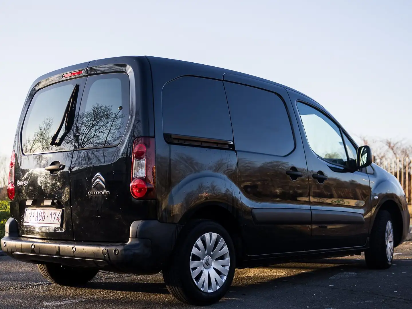 Citroen Berlingo 1.6 BlueHDi Live Zwart - 1