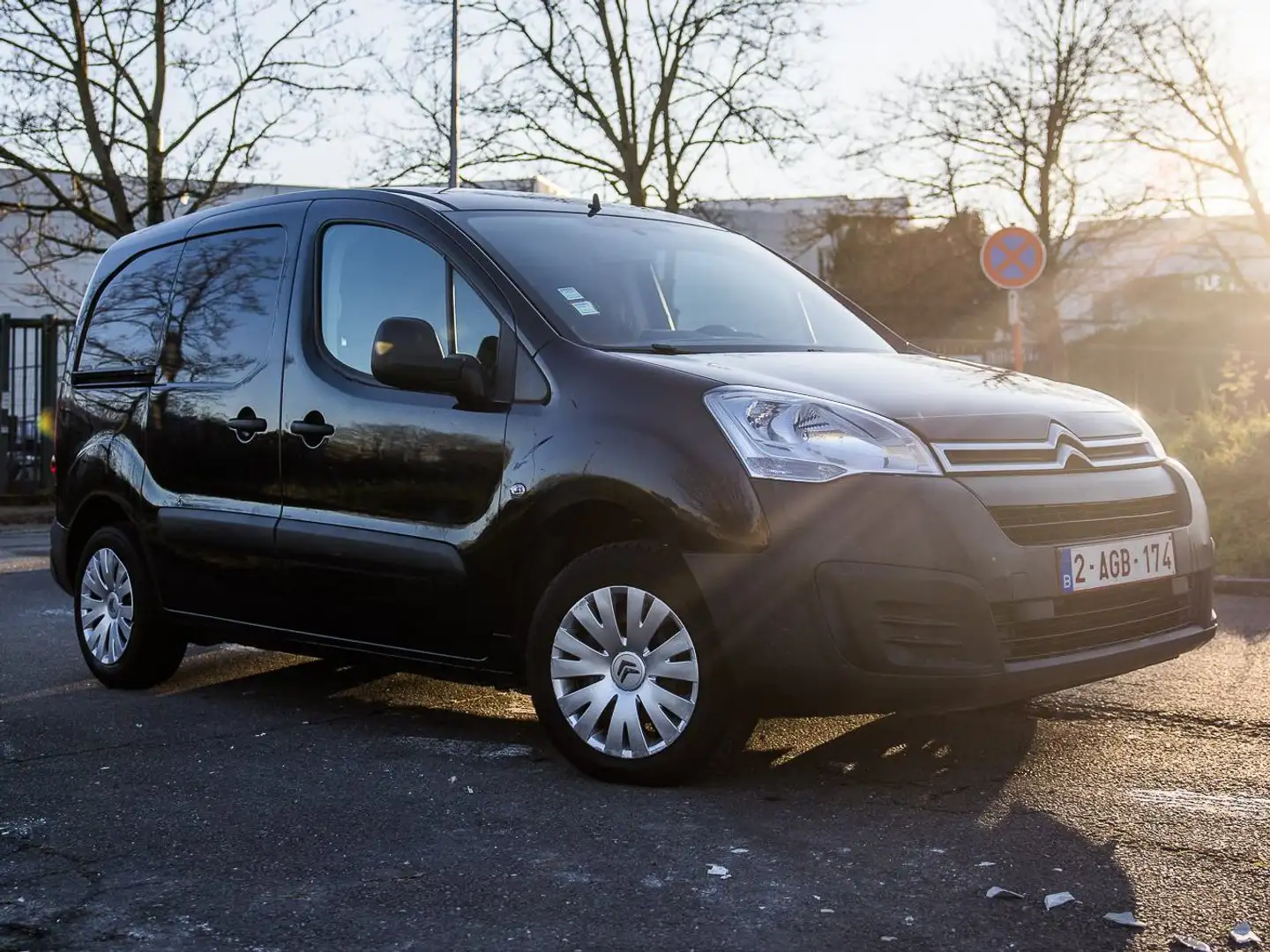 Citroen Berlingo 1.6 BlueHDi Live Zwart - 2