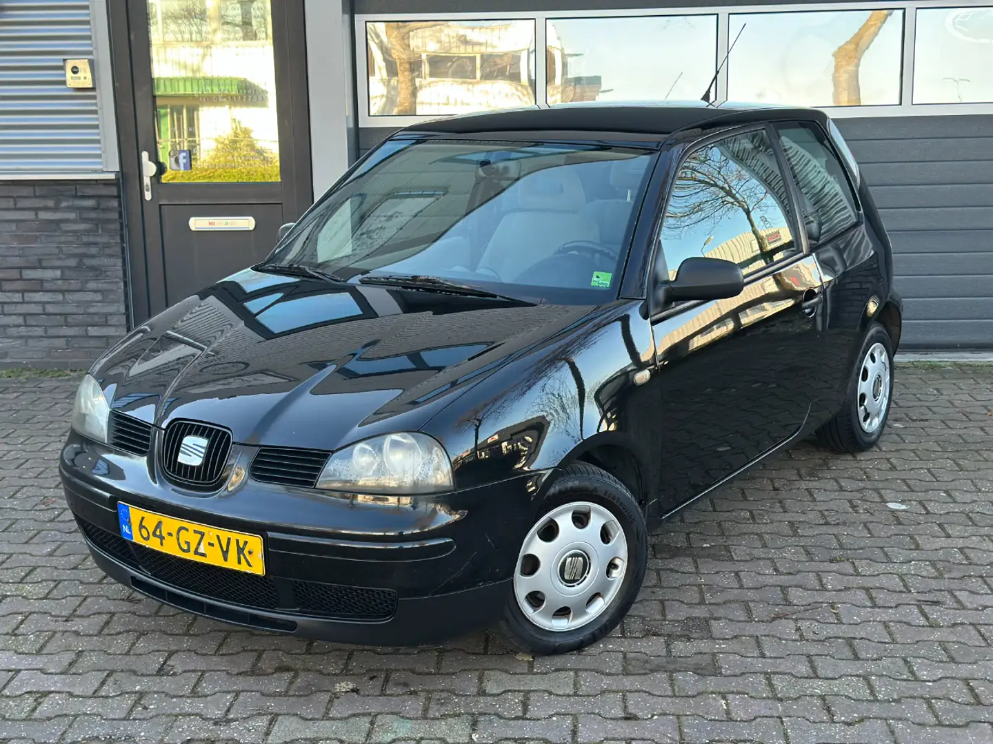 SEAT Arosa Negro - 1