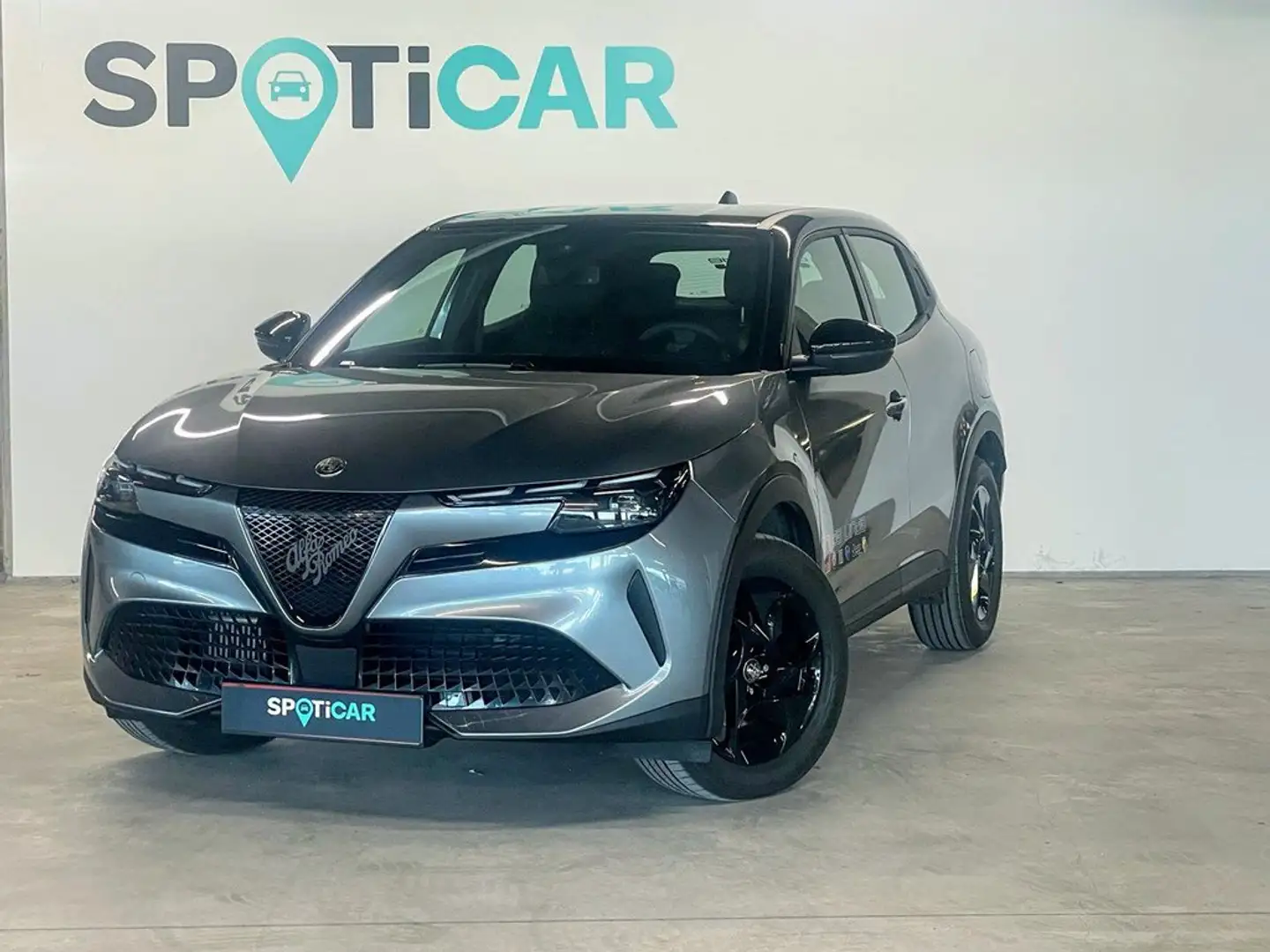 Alfa Romeo Junior ibrida Gris - 1