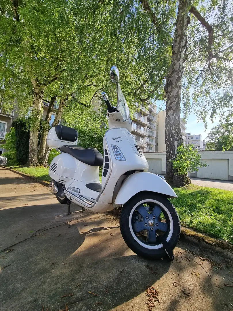 Vespa GTS Super 125 I.E. Blanc - 1