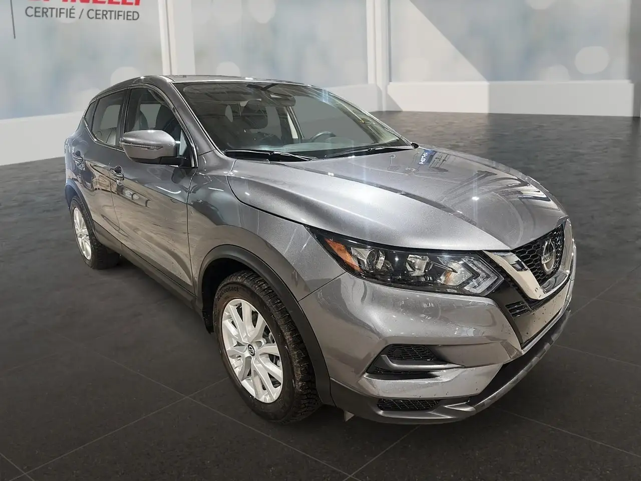 Nissan Qashqai снимка Nissan Qashqai