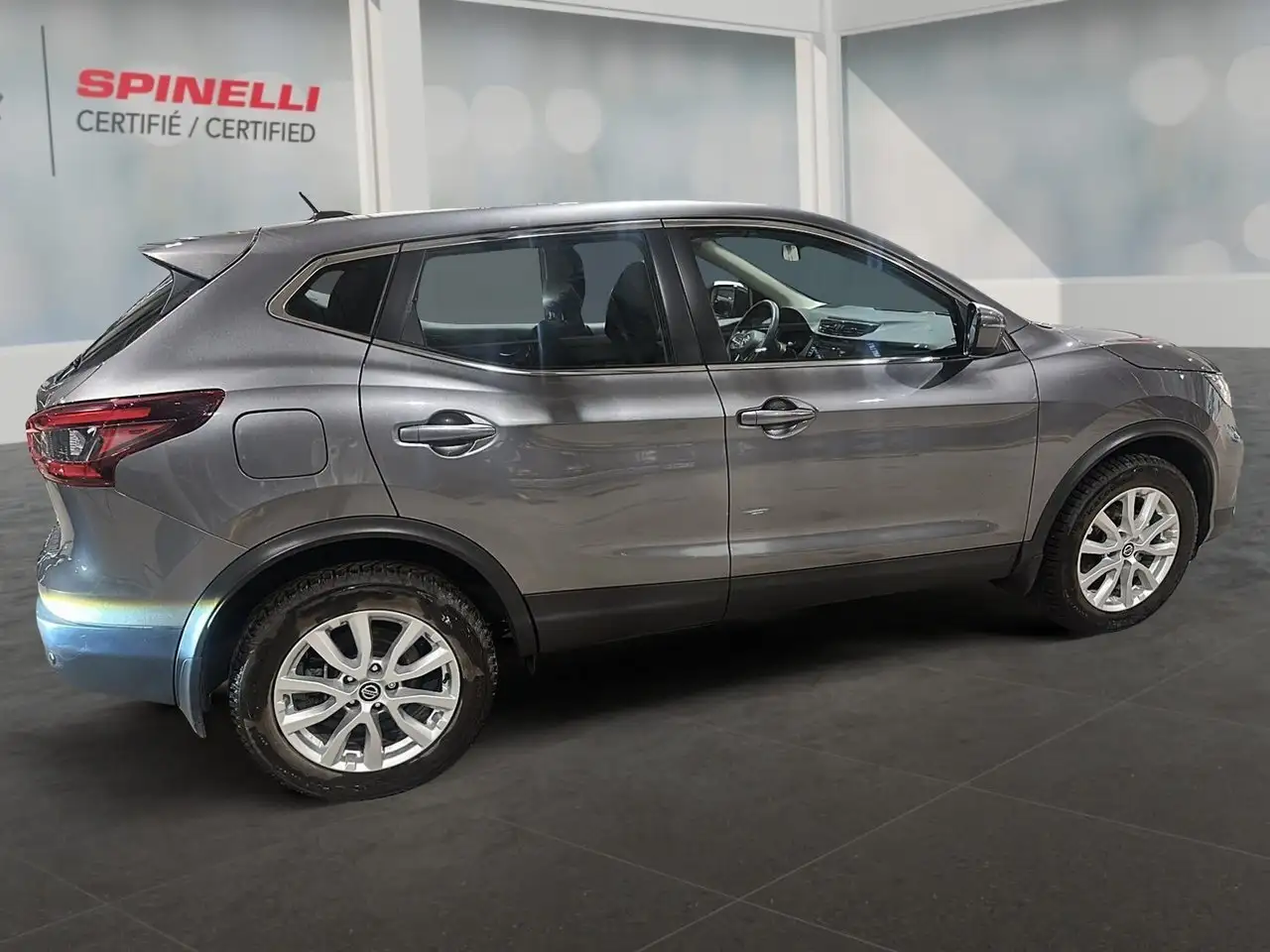 Nissan Qashqai снимка Nissan Qashqai