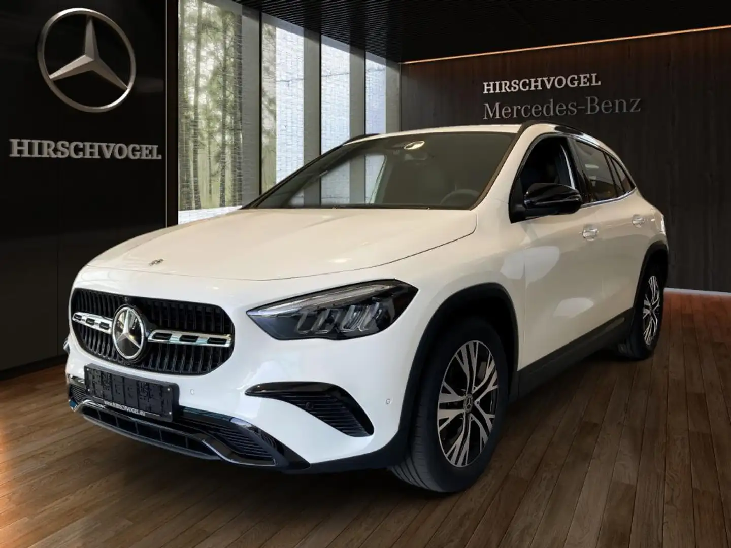 Mercedes-Benz GLA 200 EDITION Progressive Line+Night+AHK+DISTR Blanco - 1
