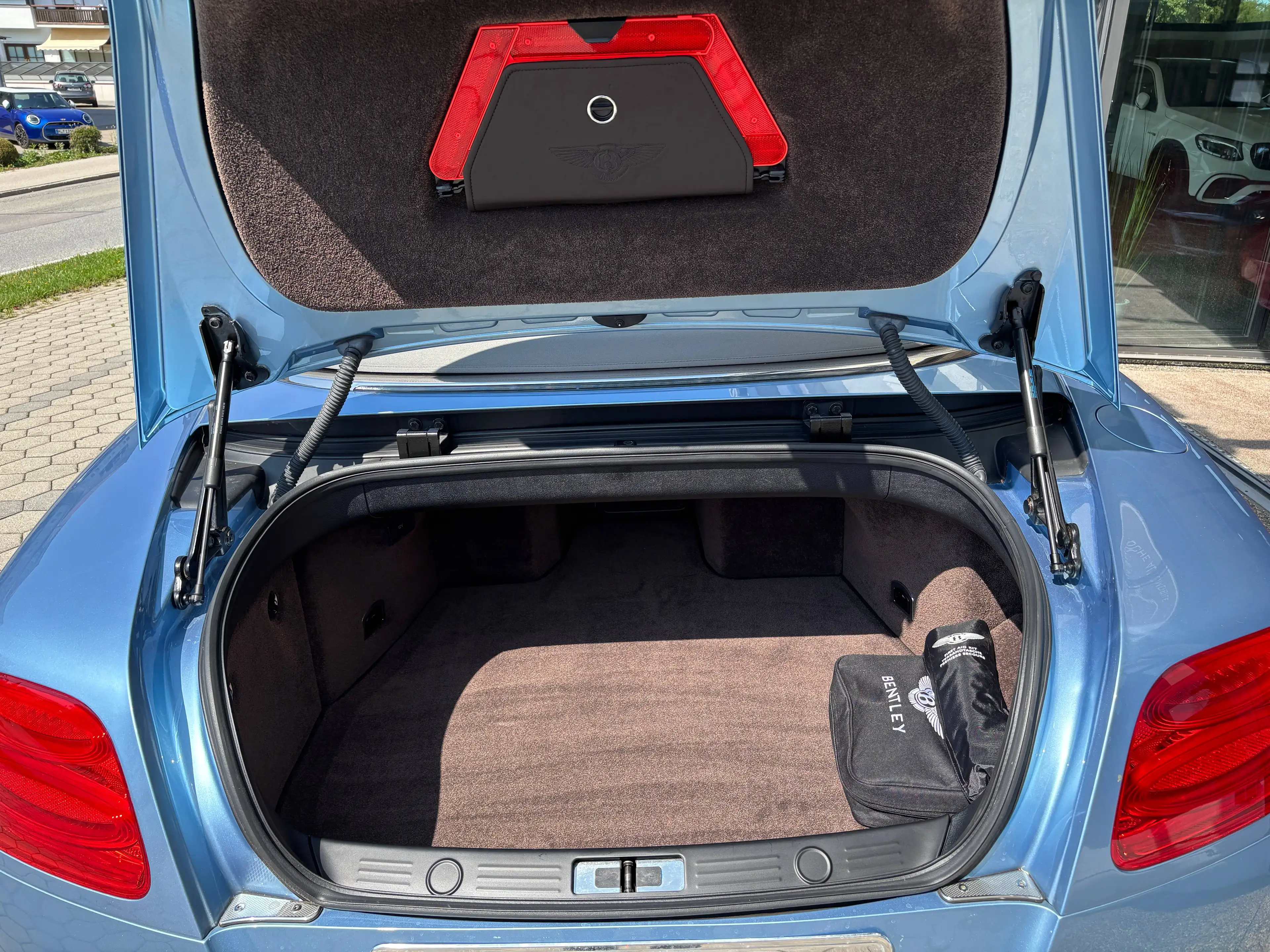 Bentley Continental Continental GTC GTC W12 NEUWERTIGER SAMMLERZUSTAND — photo 15