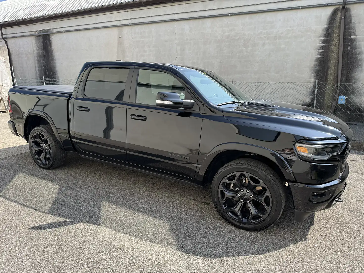 Dodge RAM 1500 5.7 V8 LIMITED NIGHT GPL Nero - 2