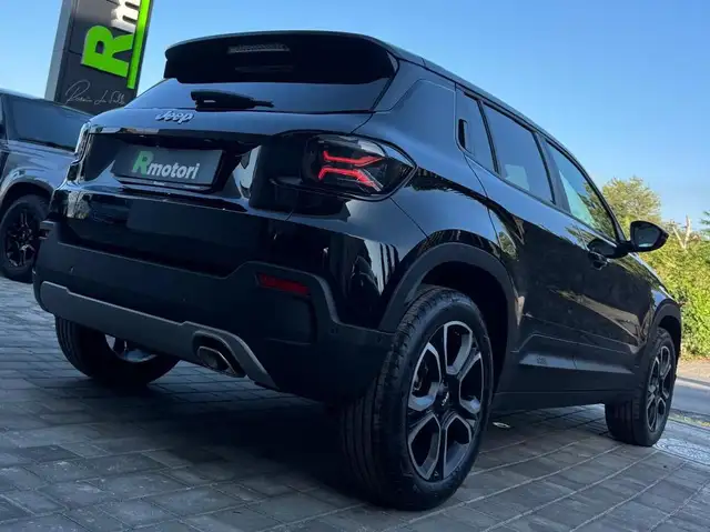 Jeep Avenger view 12