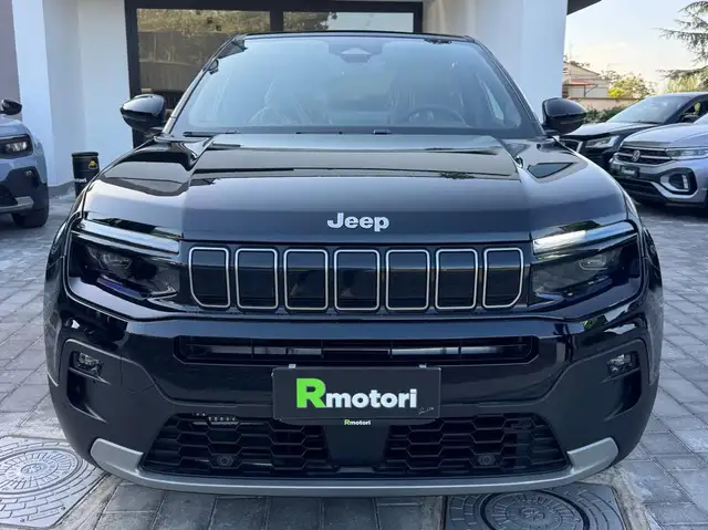 Jeep Avenger view 3