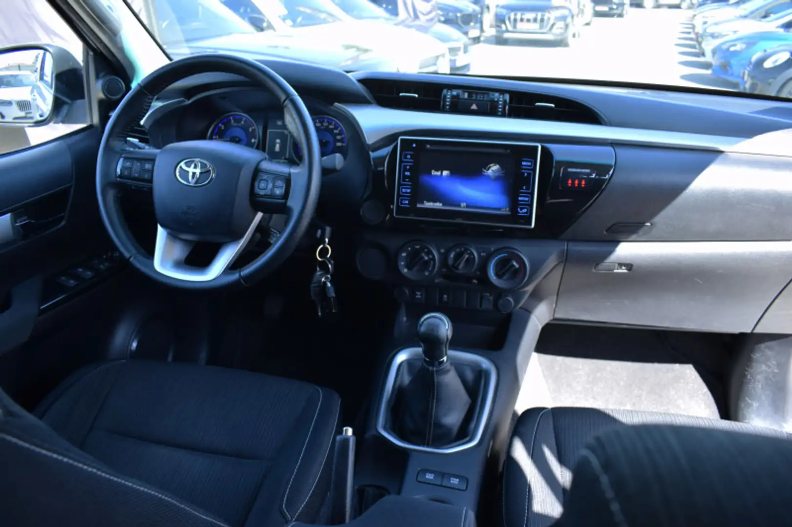 Toyota Hilux 2.4 D-4D 150CH DOUBLE CABINE 4WD Blanc - 2