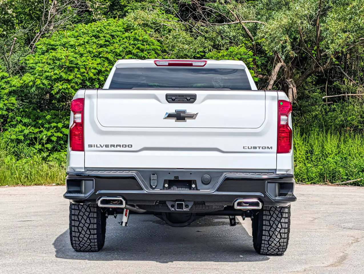 Chevrolet Silverado 1500 снимка Chevrolet Silverado 1500