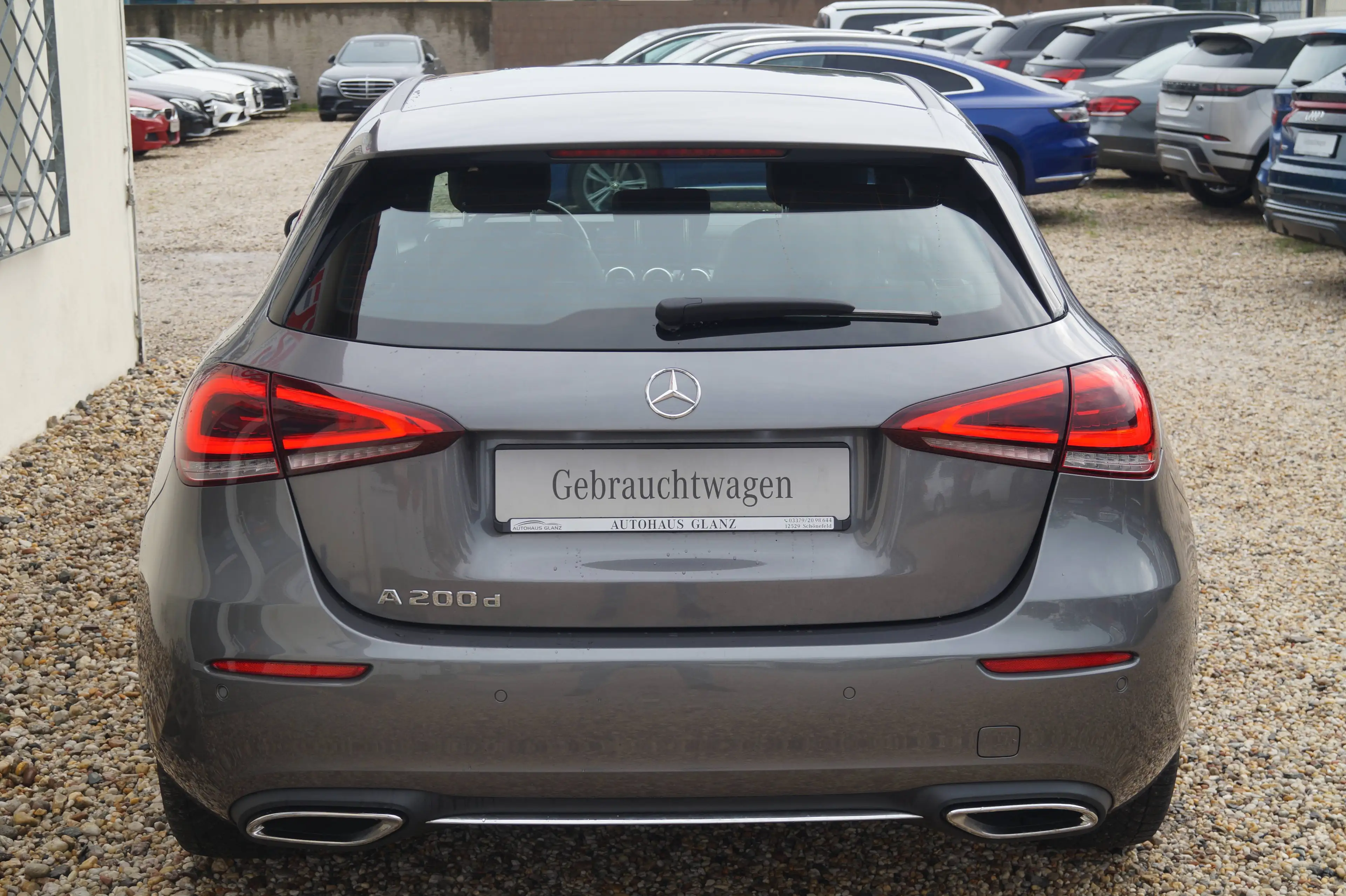 Mercedes-Benz A 200 A 200 d Leder*LED*AHK*TÜV:NEU* — photo 4