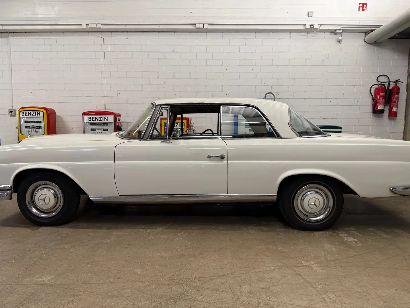 Mercedes-Benz 250 SE Blanco - 1