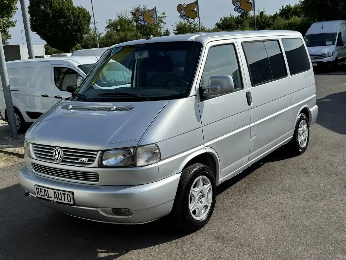 Volkswagen T4 Multivan 2.5 Diesel Atlantis AHK*Tempomat*Sta Silber - 2
