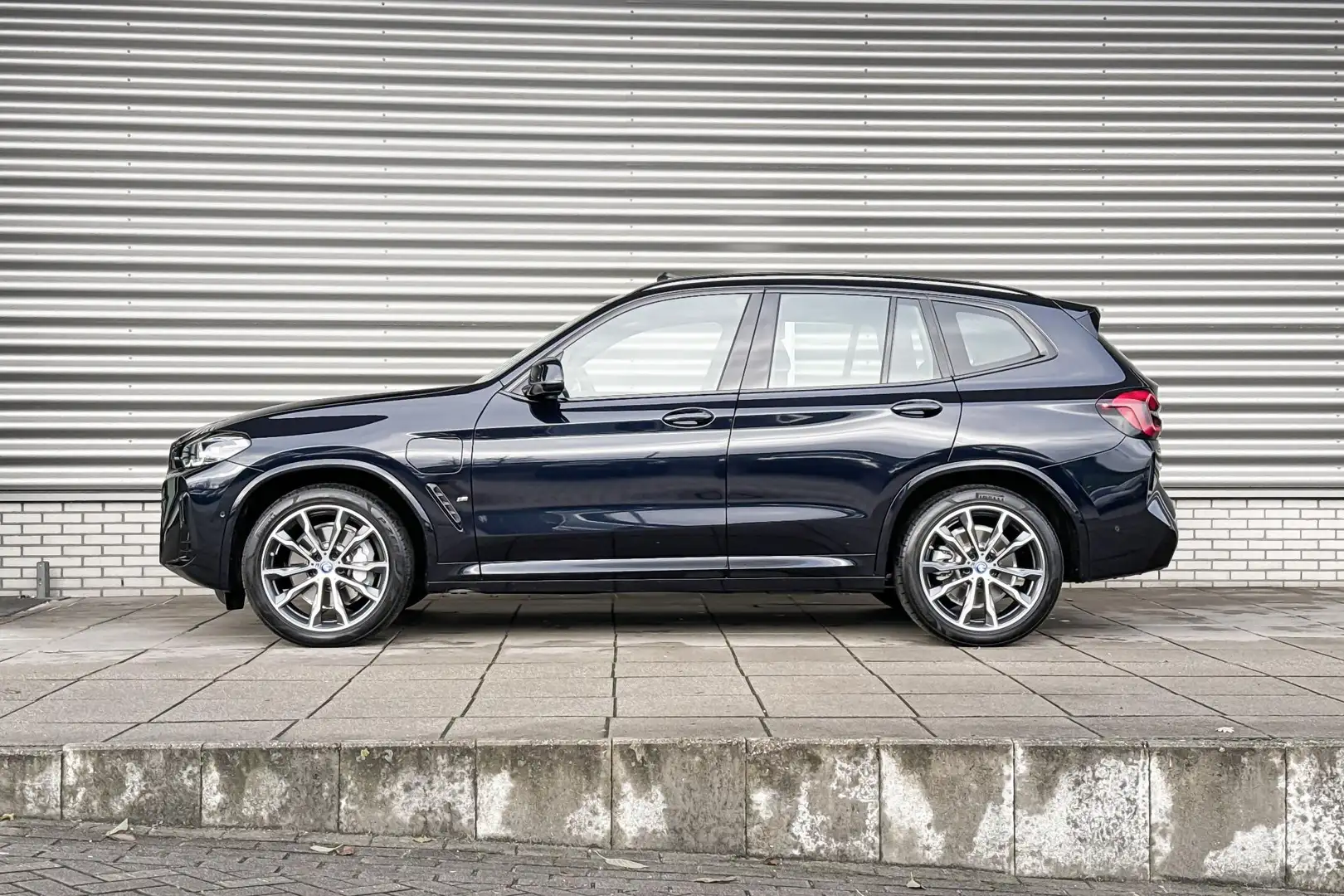 BMW X3 xDrive30e High Executive / M Sportpakket / Panoram Noir - 2