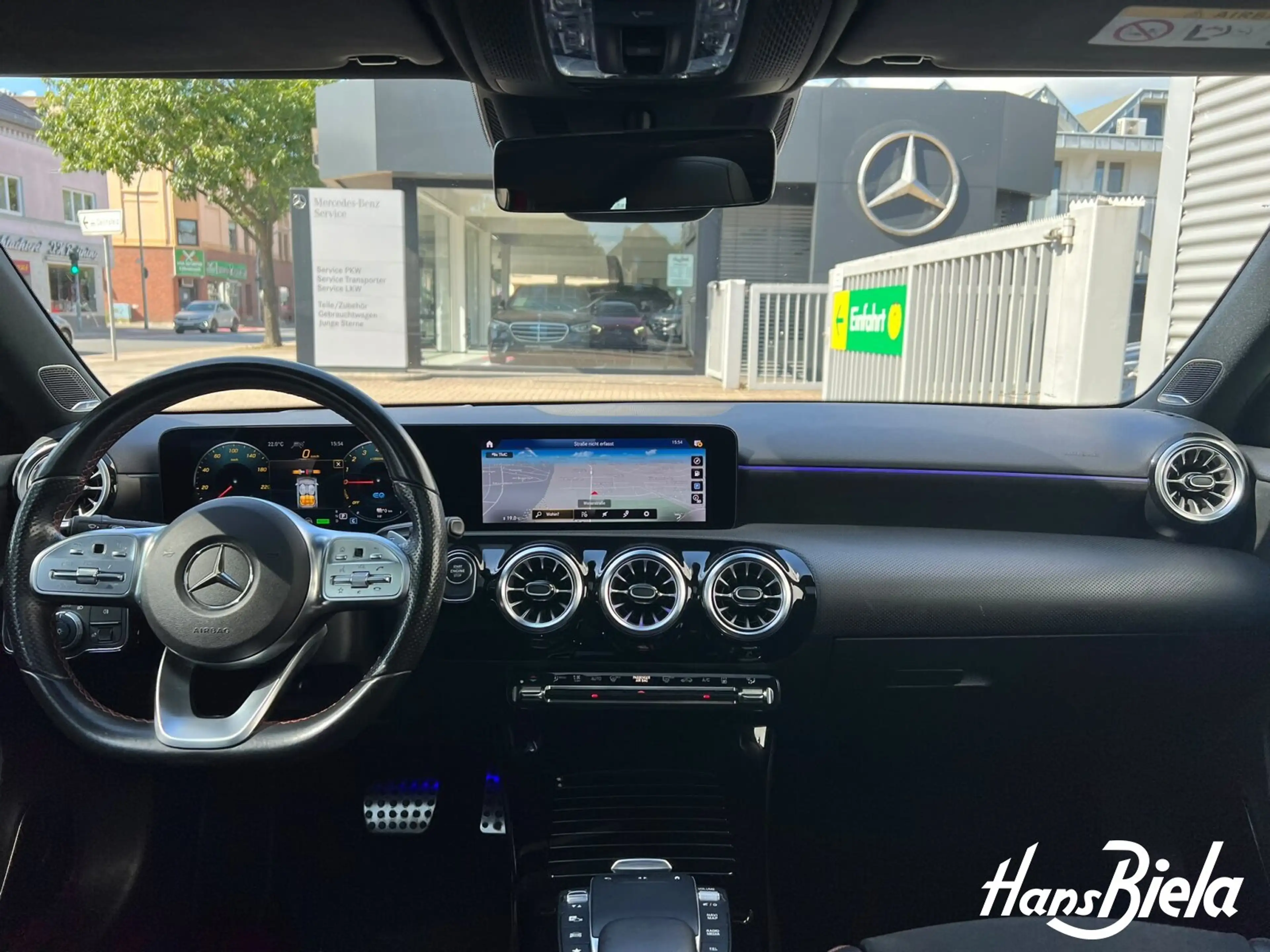 Mercedes-Benz A 250 A 250 e AMG/19"/Pano/Bur/Multi/Kam/Dis/HUD/Keyl HK — photo 15