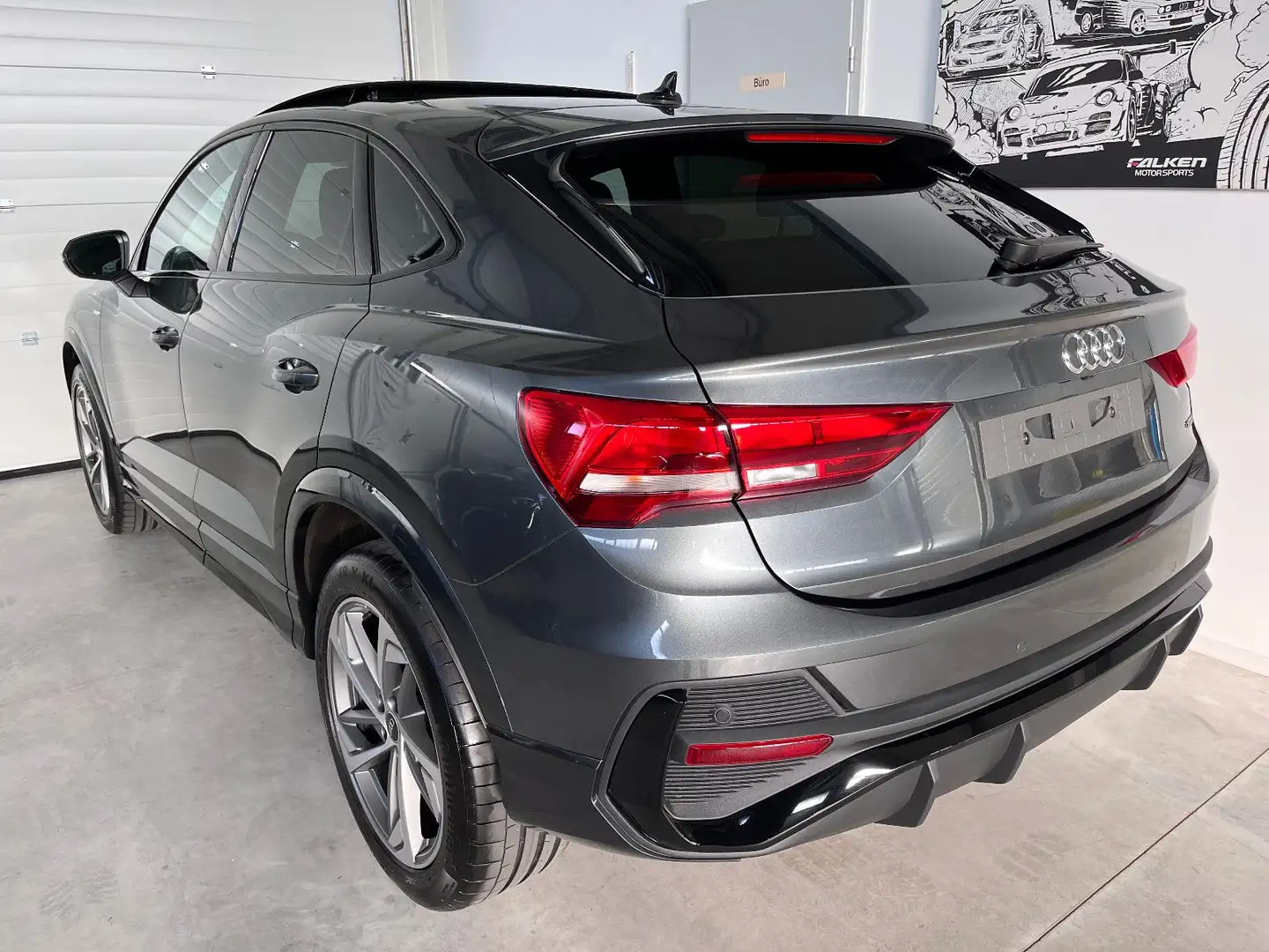 Audi Q3 Sportback 40 TFSI quattro 2x S-Line 19" EGSD Grau - 2