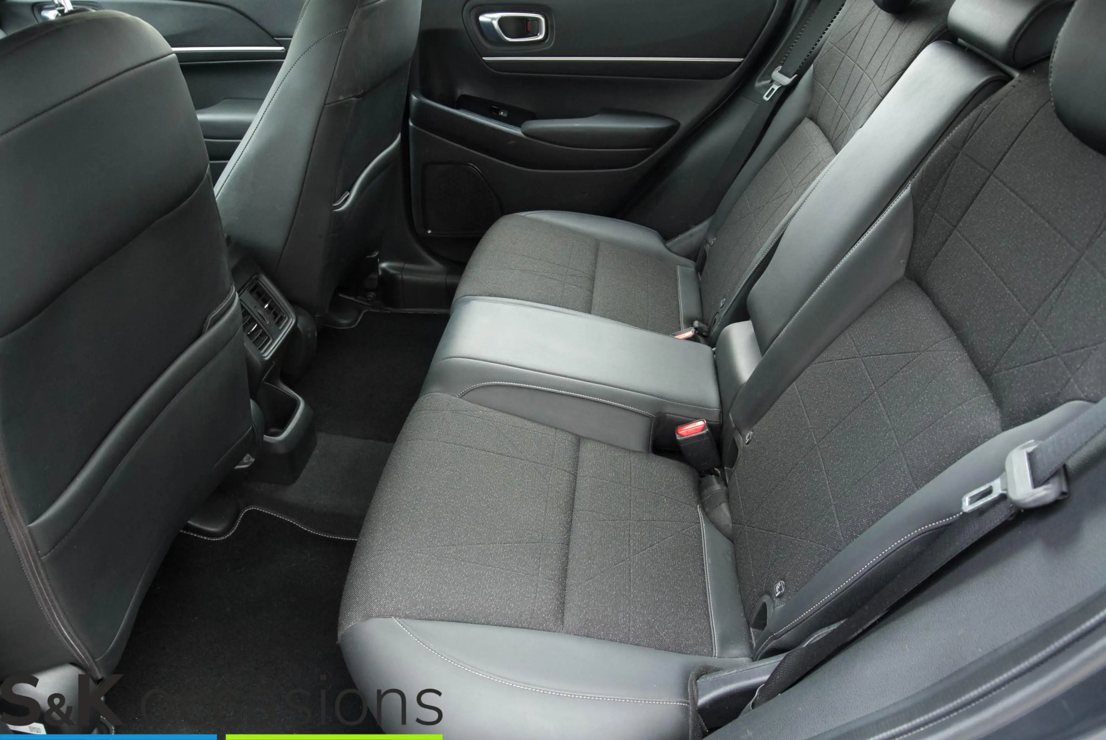 Honda HR-V 1.5 e:HEV Advance — photo 24