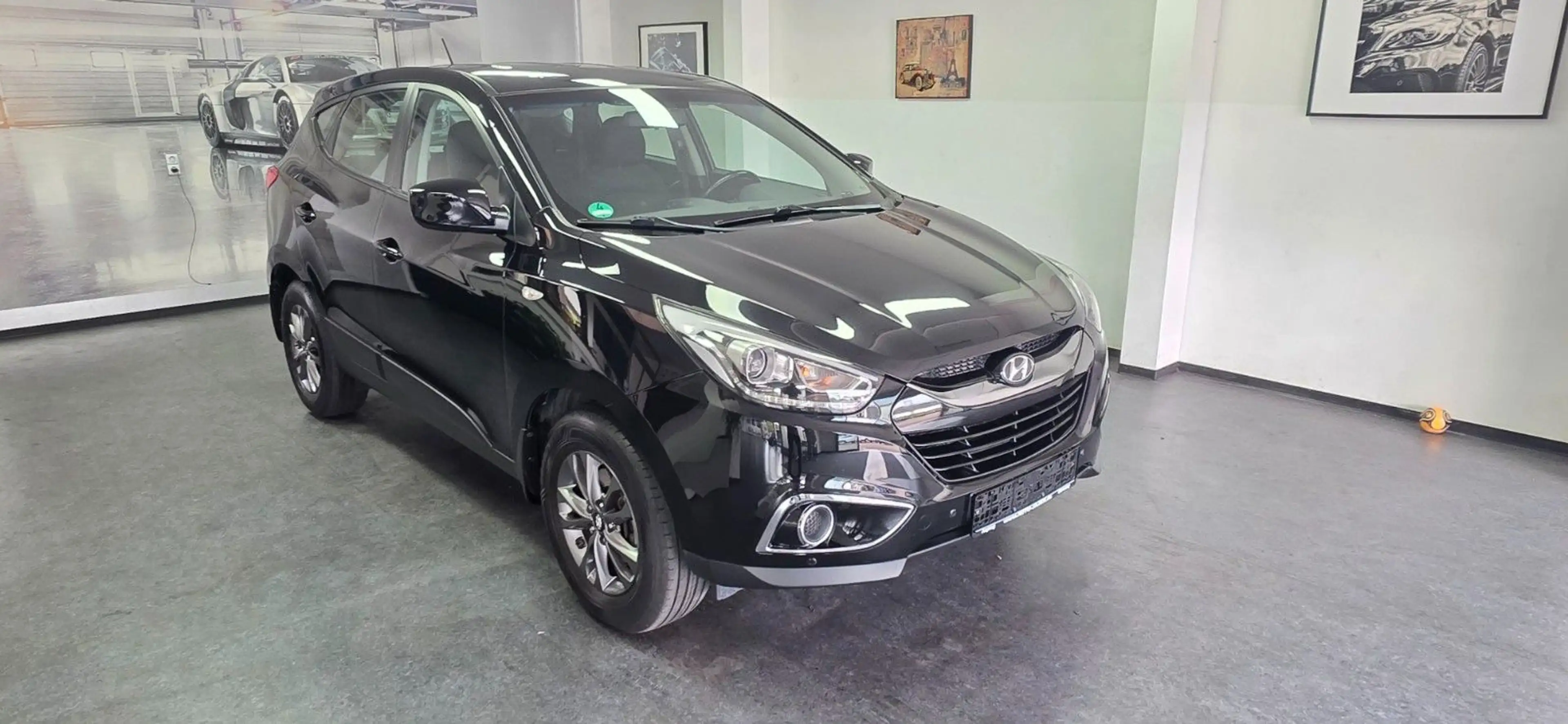 Hyundai iX35 1.6 Comfort PDC TÜV 08/2027 — photo 2