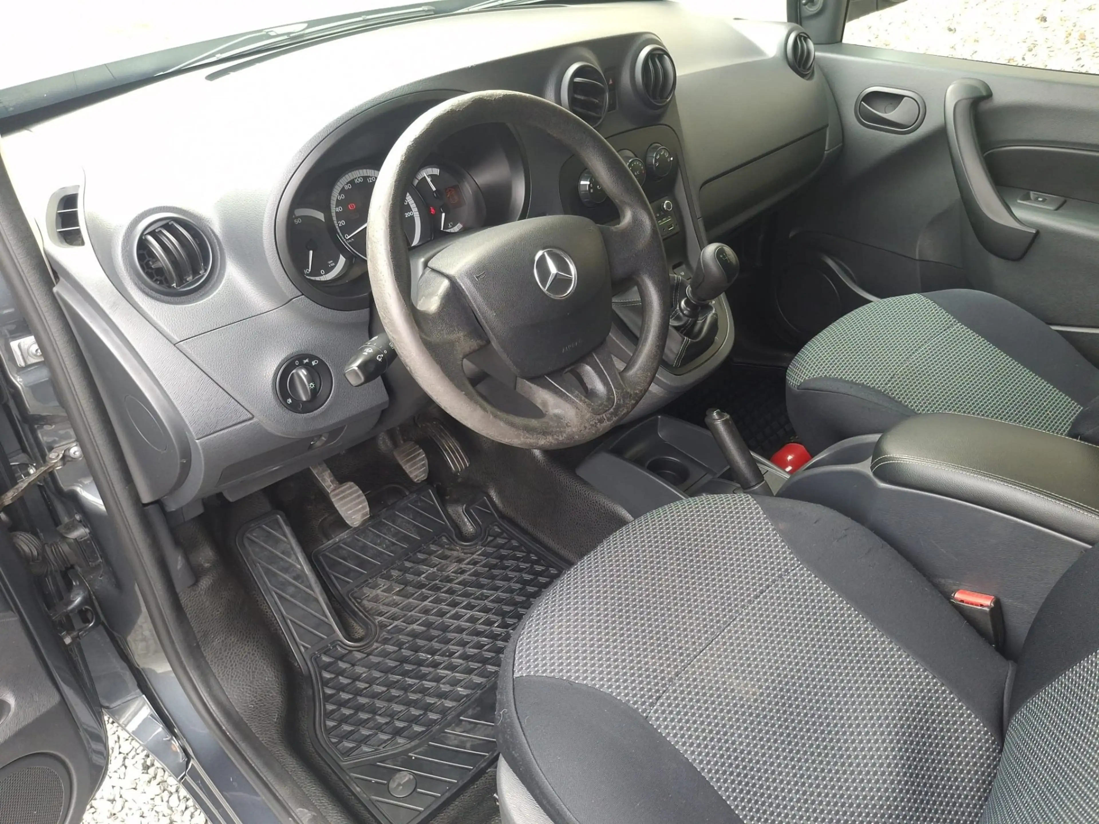 Mercedes-Benz Citan 109 — photo 6