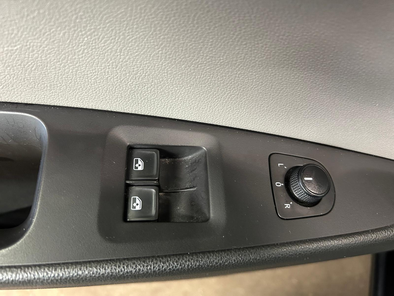 SEAT Leon 1.2 TSI Enjoy — photo 16