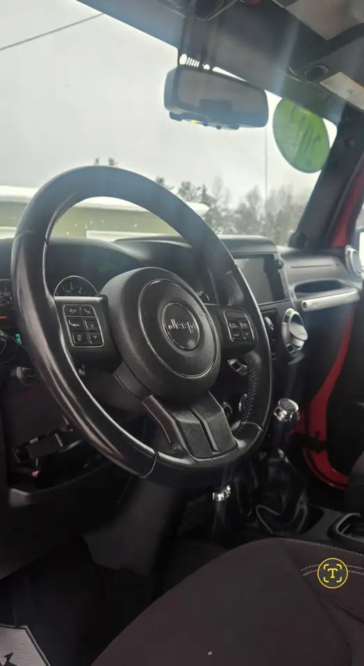 Jeep Wrangler снимка Jeep Wrangler