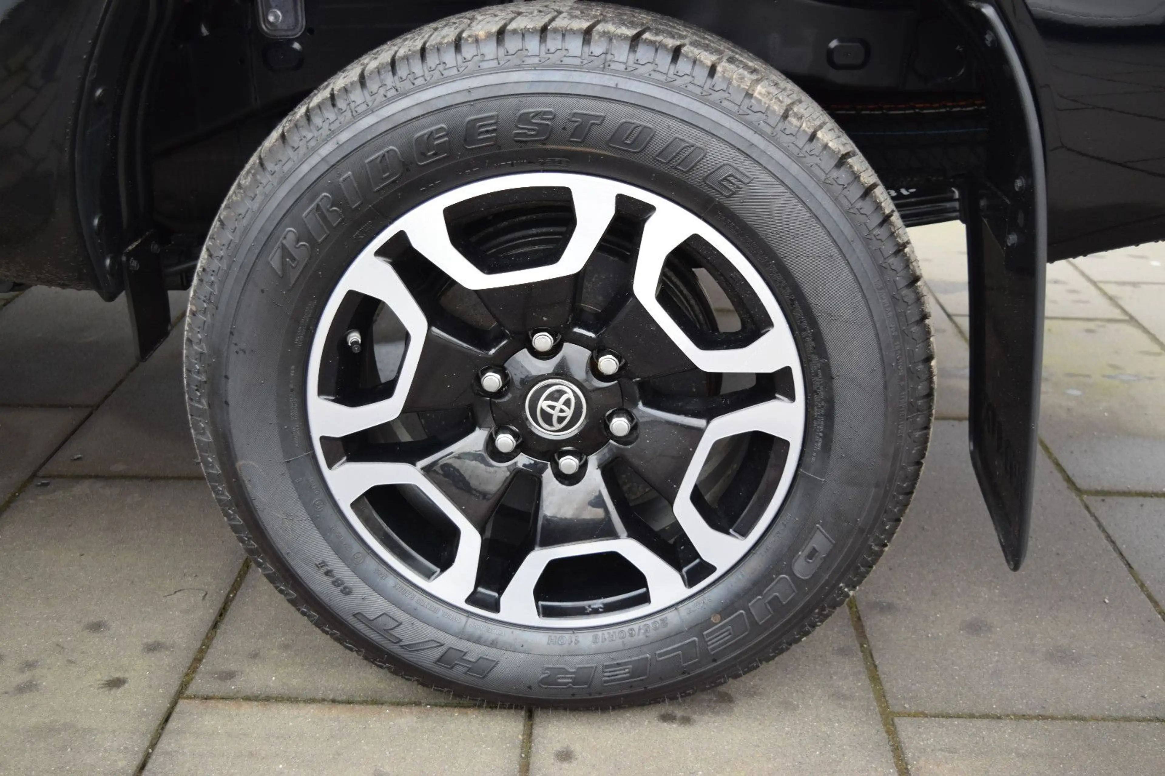 Toyota Hilux Double Cab Executive 4x4 — photo 6