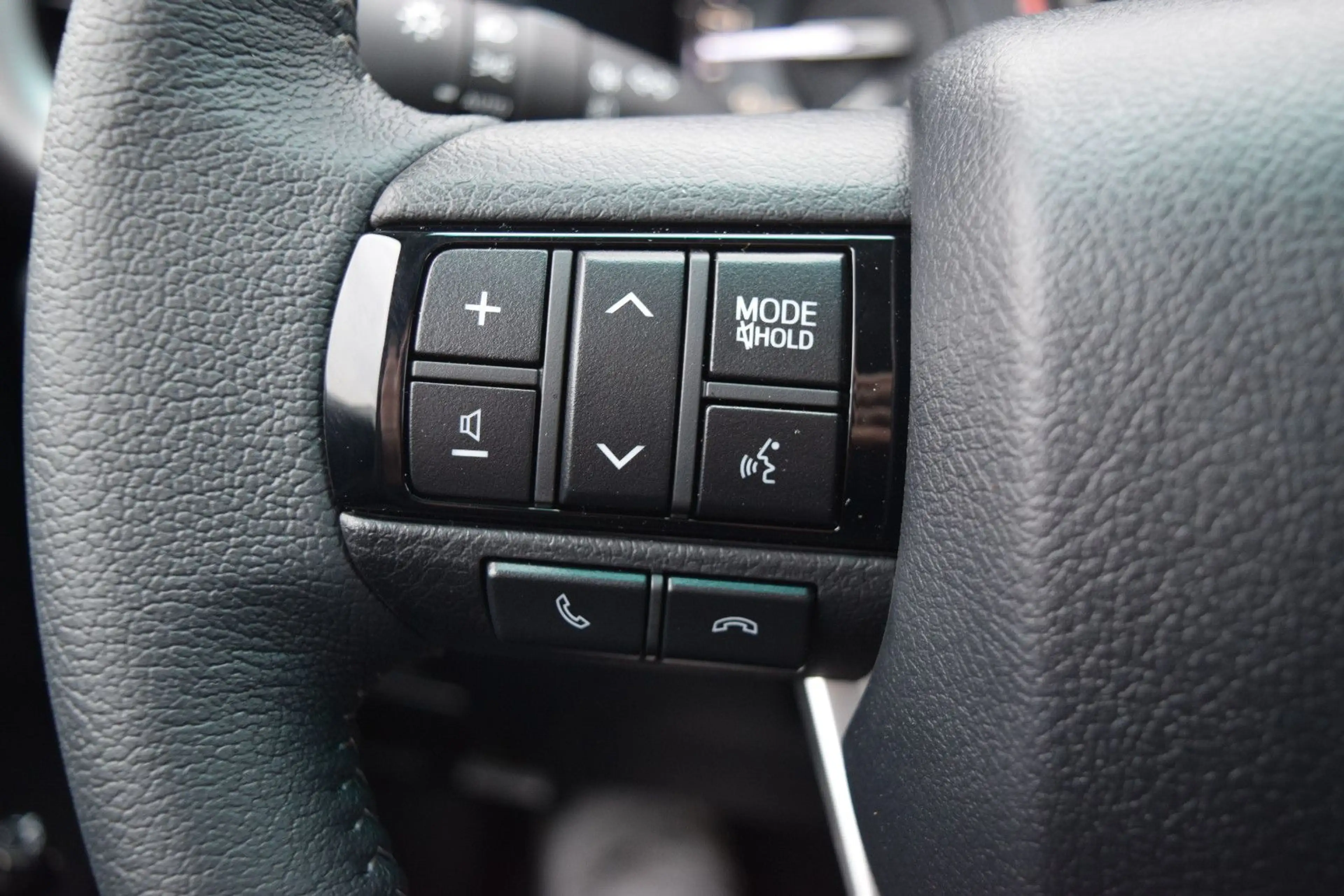 Toyota Hilux Double Cab Executive 4x4 — photo 15
