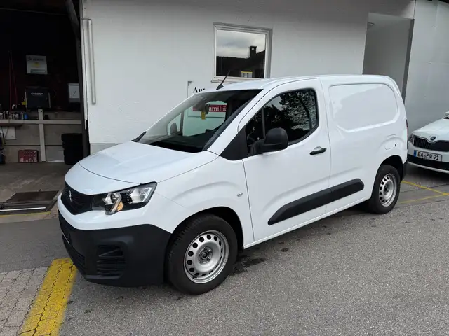 Peugeot Partner Asphalt L1
