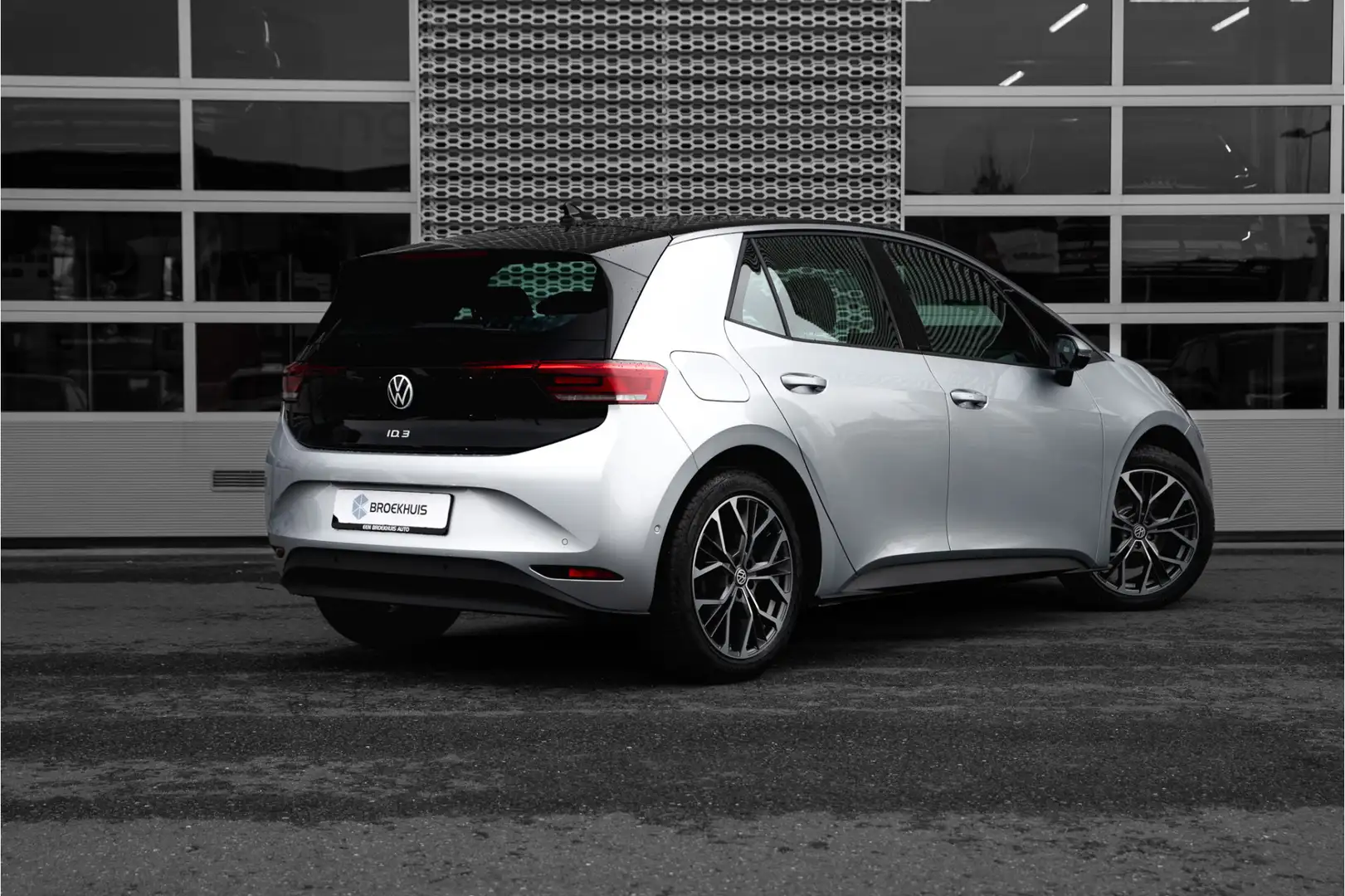 Volkswagen ID.3 Pure Business 52 kWh | 19" | Camera | Navi | Gris - 2