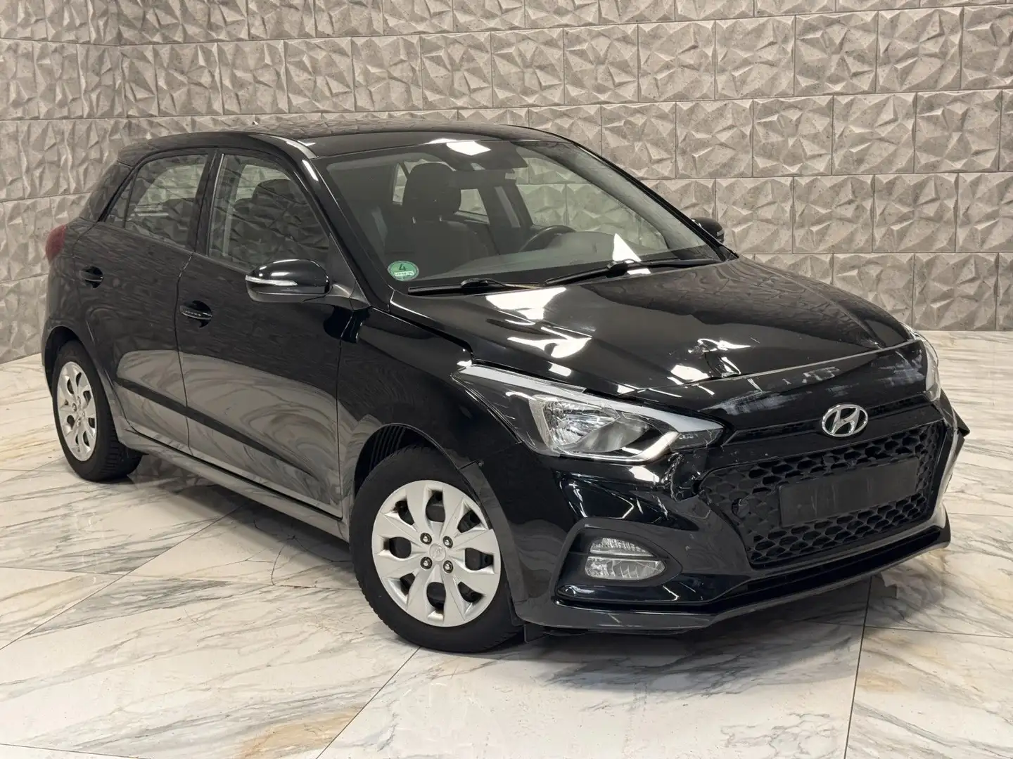 Hyundai i20 Style ** AUTOMATIK ** Schwarz - 1