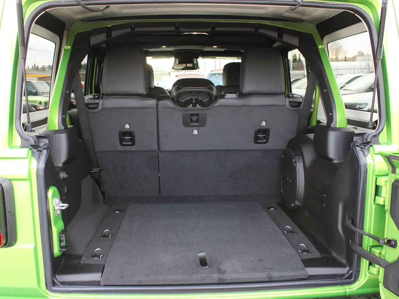 Jeep Wrangler снимка Jeep Wrangler