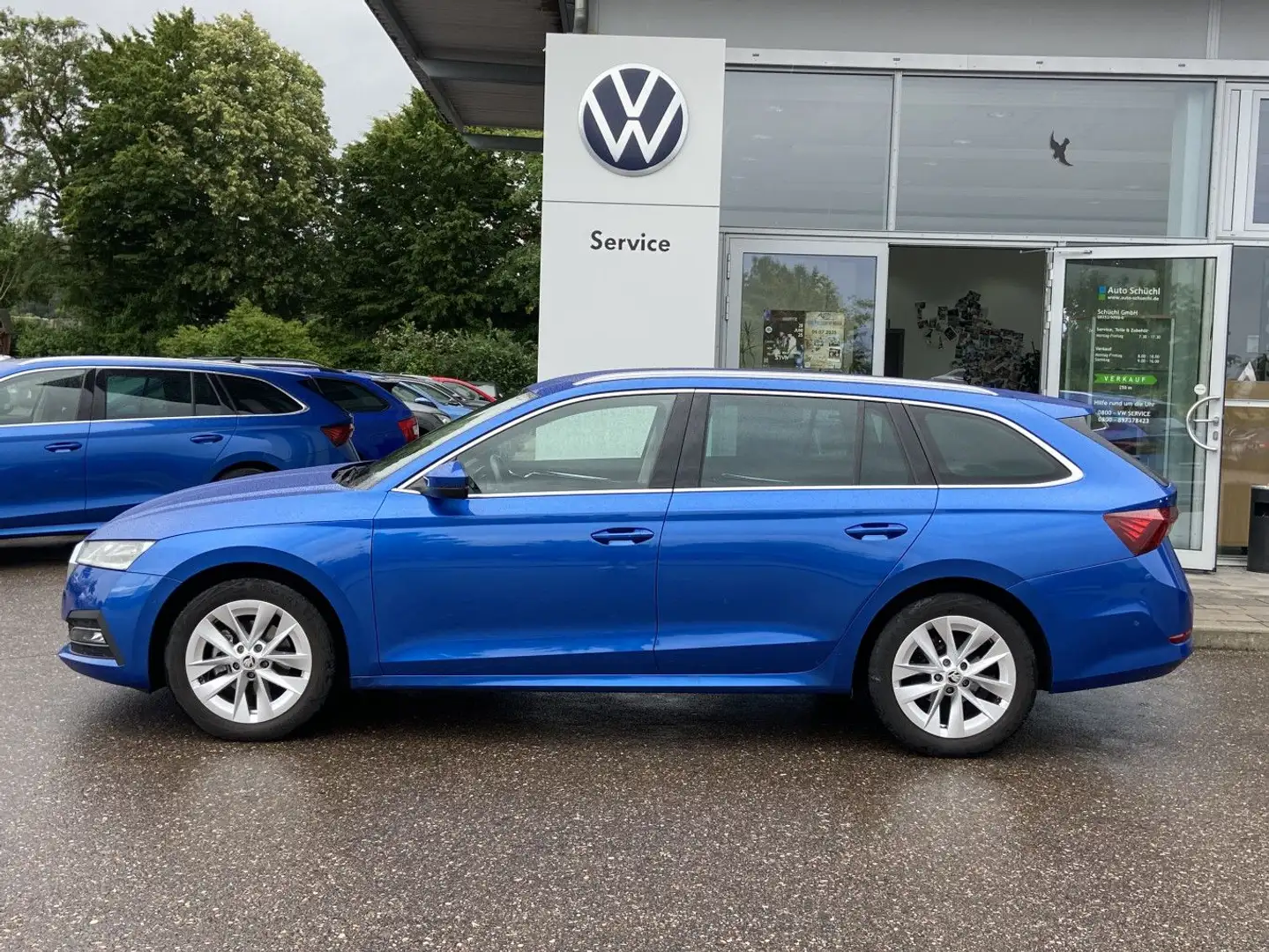 Skoda Octavia Combi 2.0 TDI DSG Style First Edition 17 Blau - 2